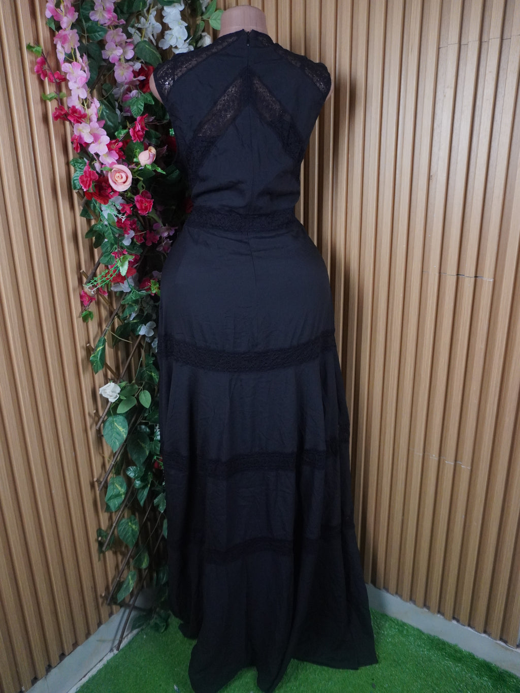 Robe évasée longue sans manches décolletée-L