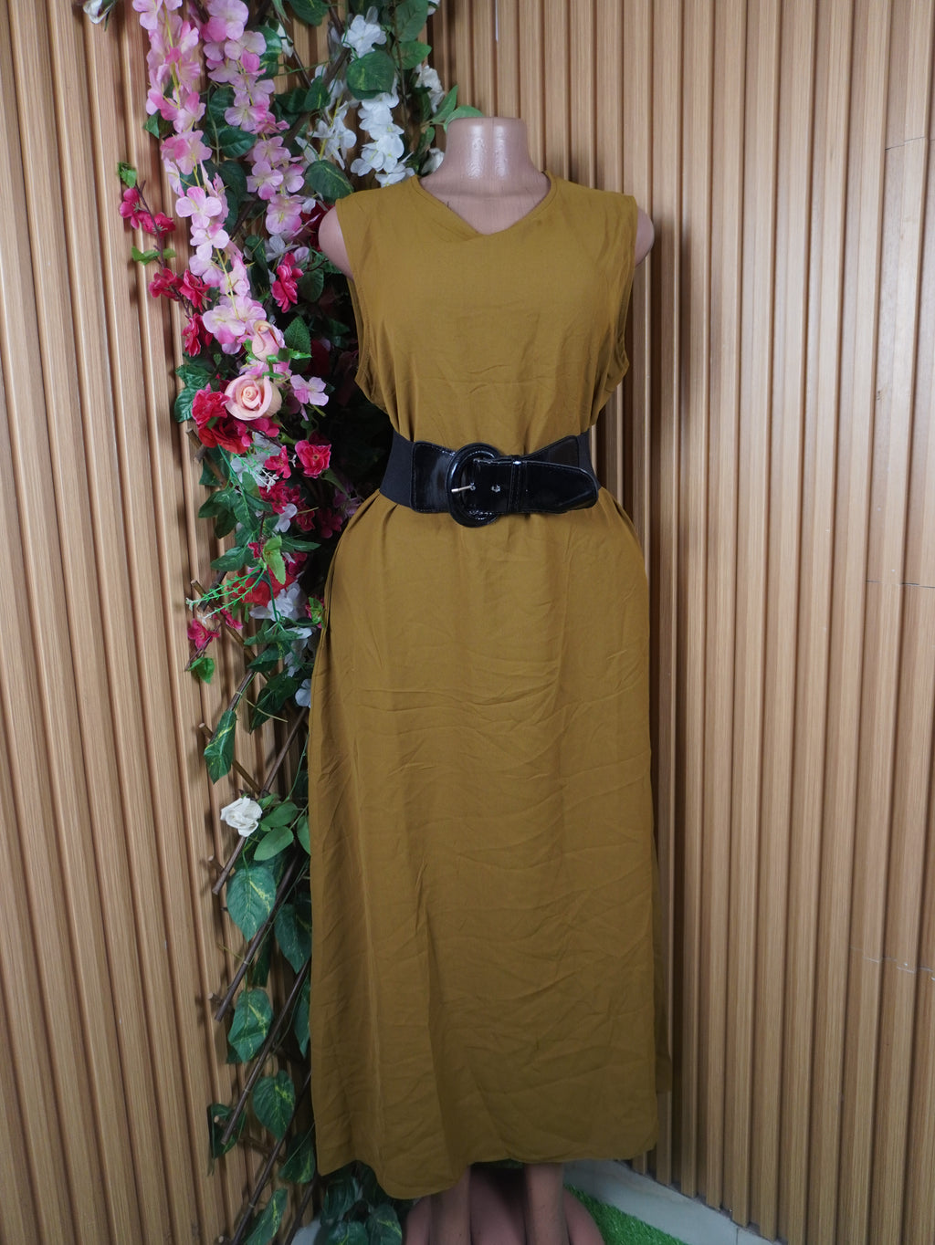 Robe évasée longue sans manches col rond-L