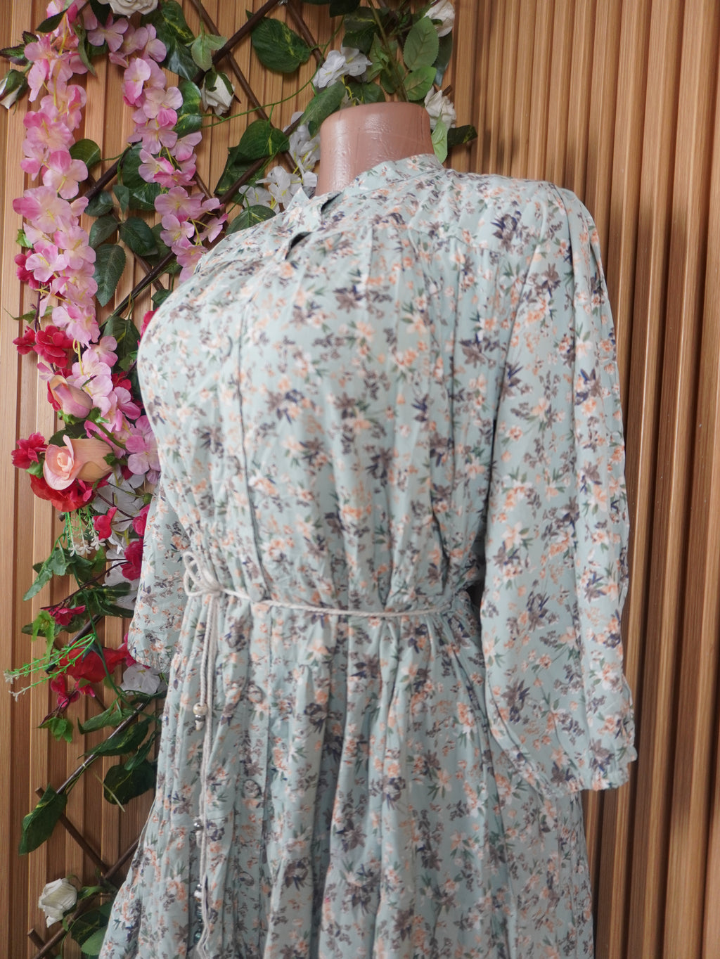 Robe évasée manches longues imprimée fleurie ceintrée-M