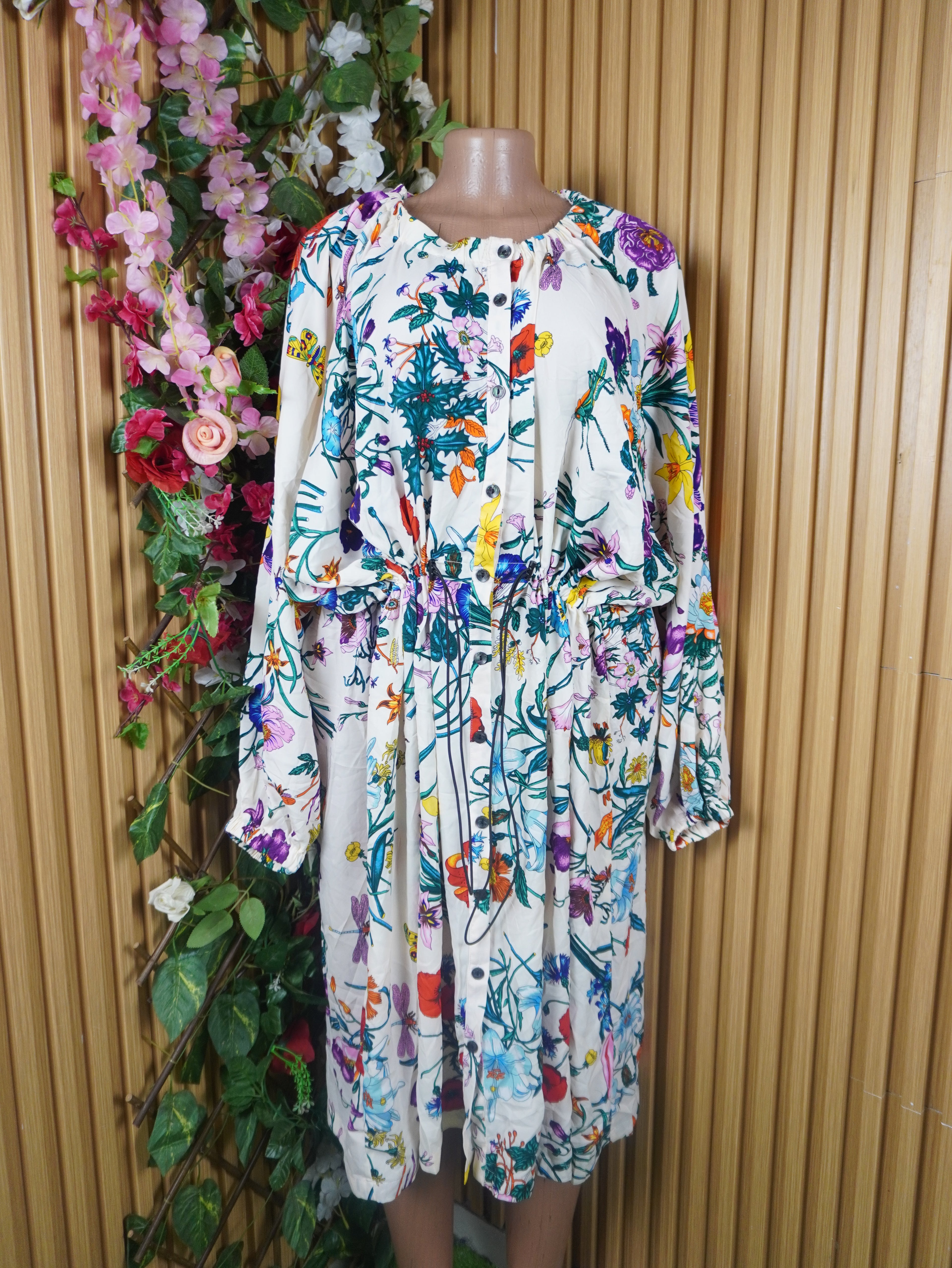 Robe évasée mi-longue manches longues décolletée-L
