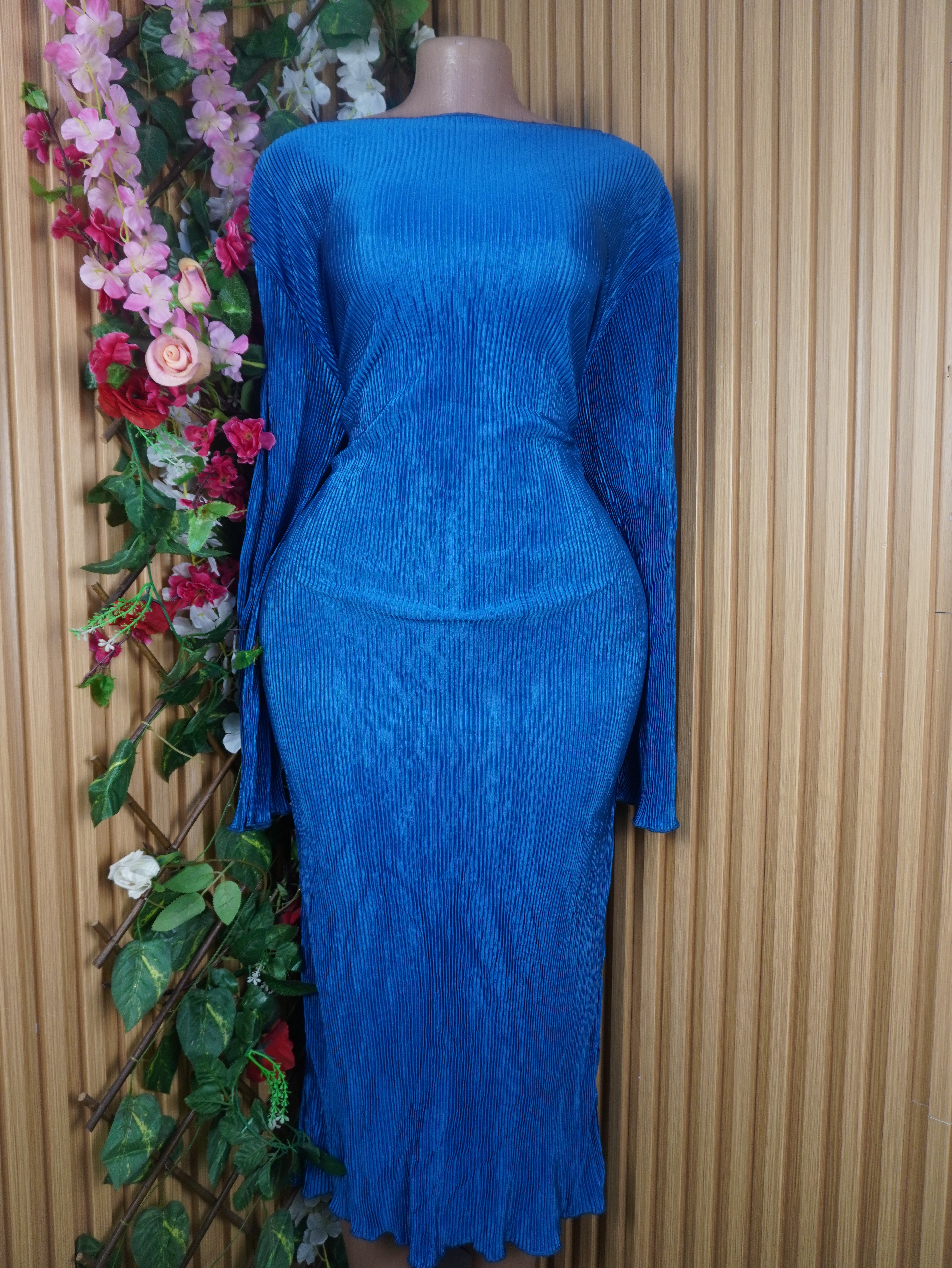 Robe moulante longue manches longues-M