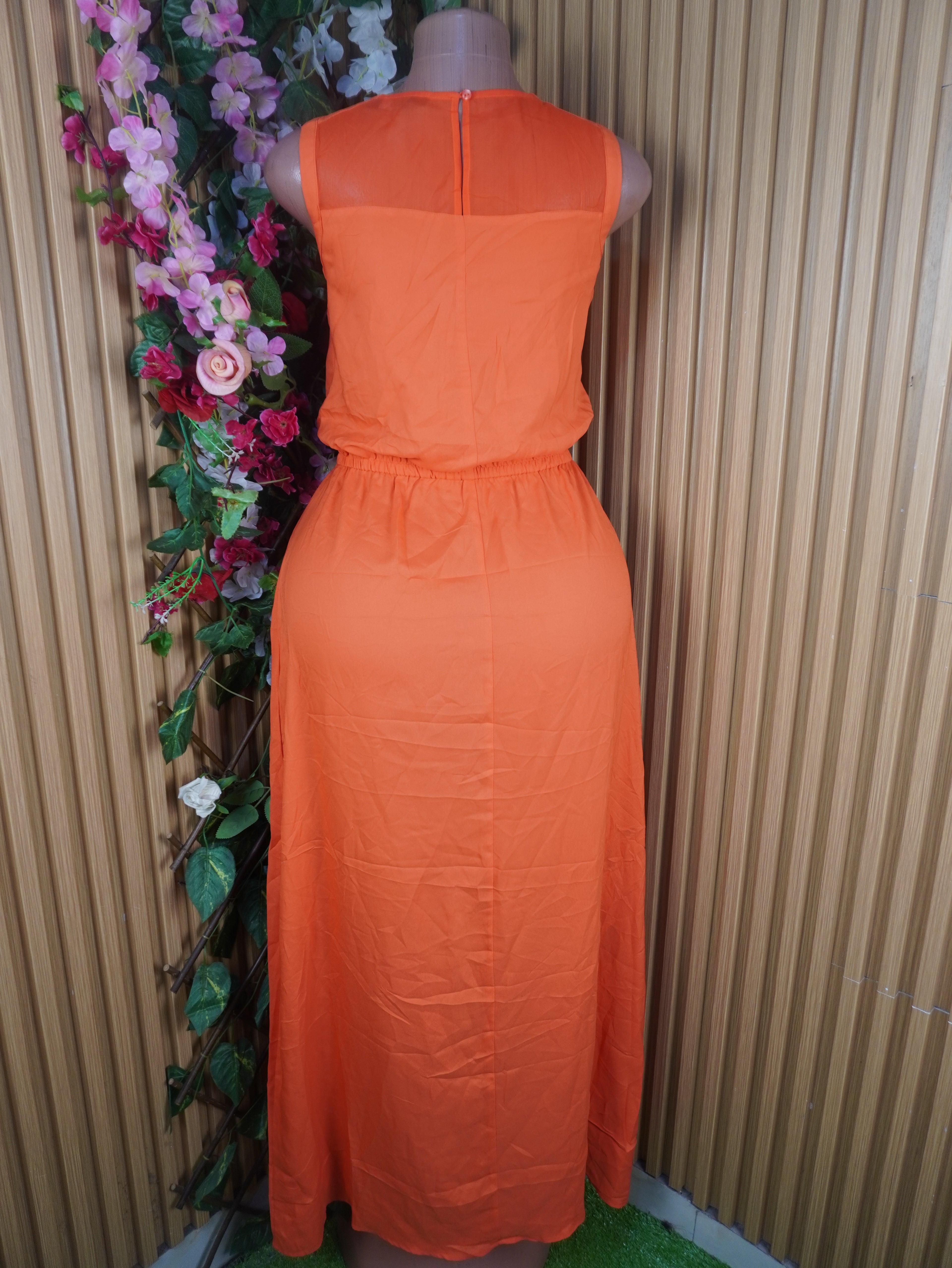 Robe singlet évasée longue sans manches-S