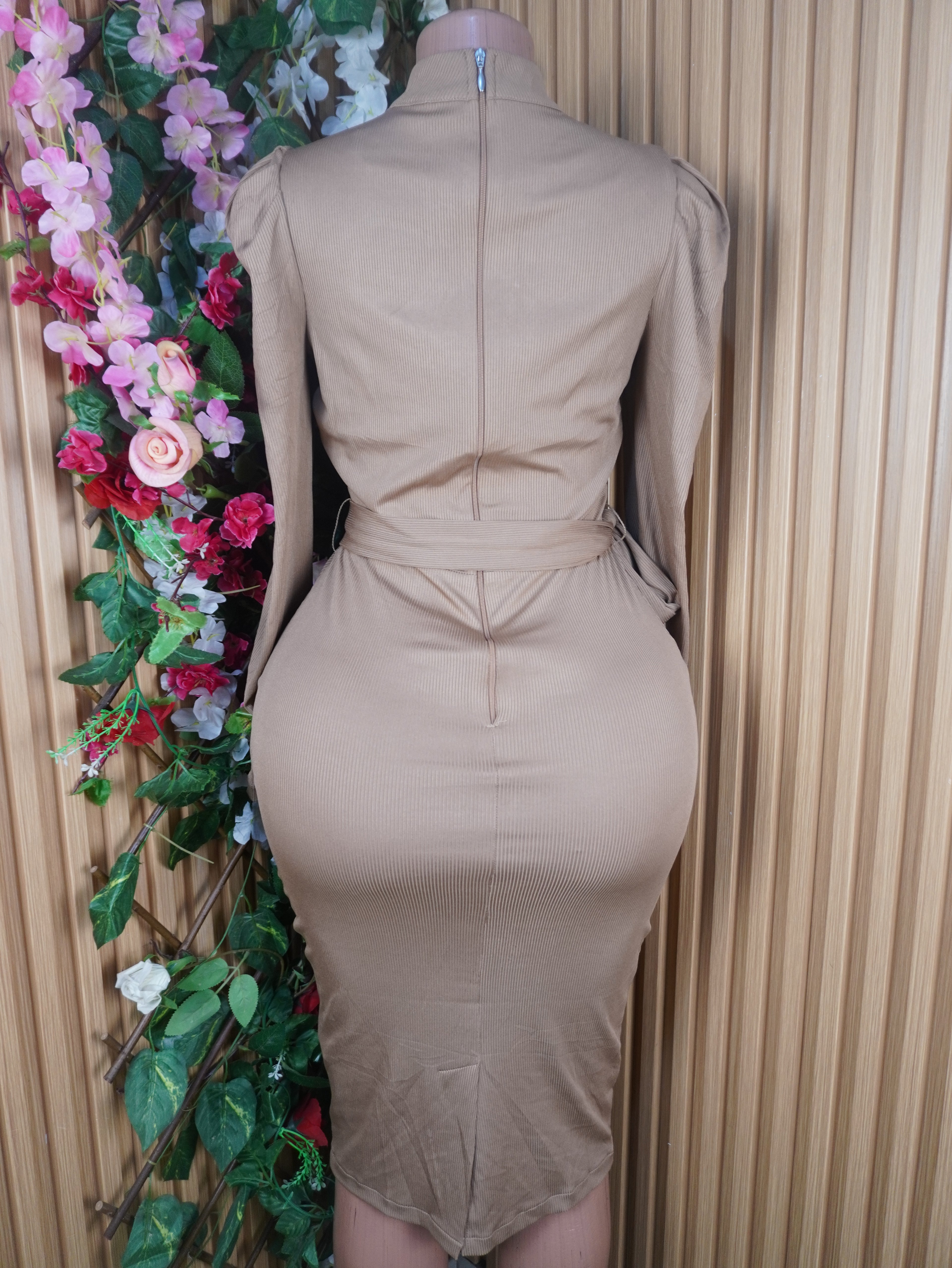 Robe moulante sexy manches longues ceintrée-S