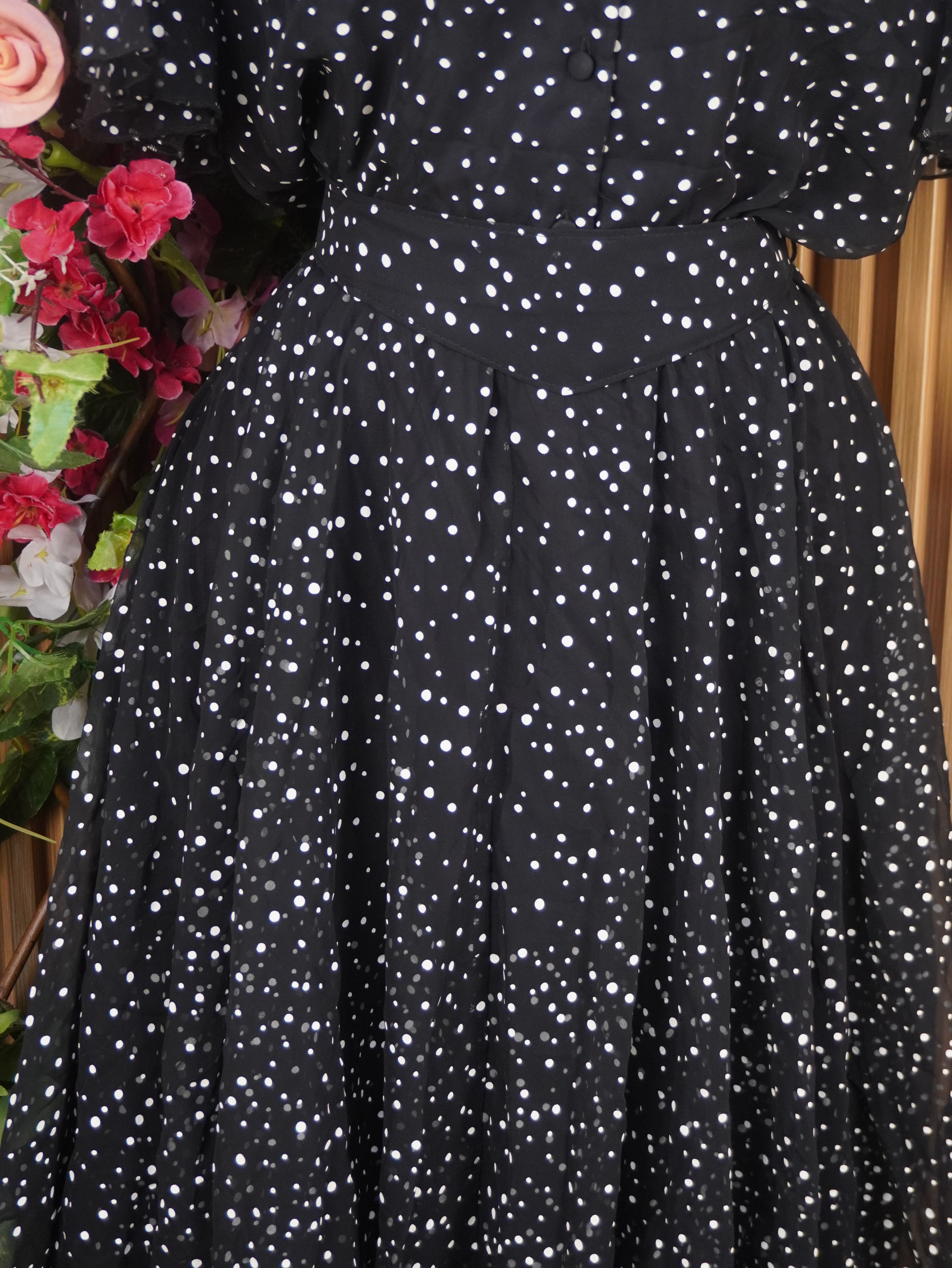 Robe évasée manches courtes décolletée-L