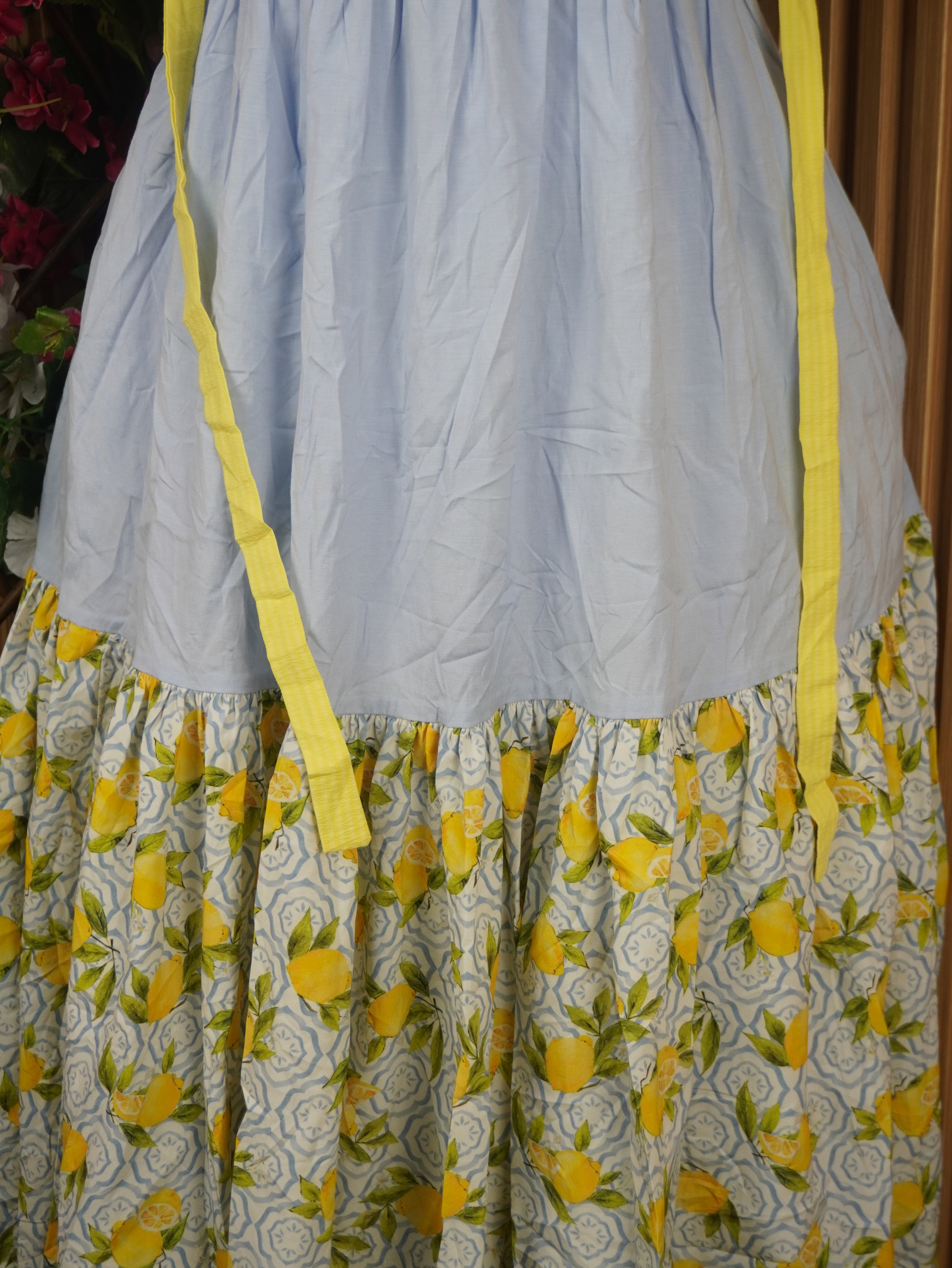 Robe évasée manches courtes décolletée-M