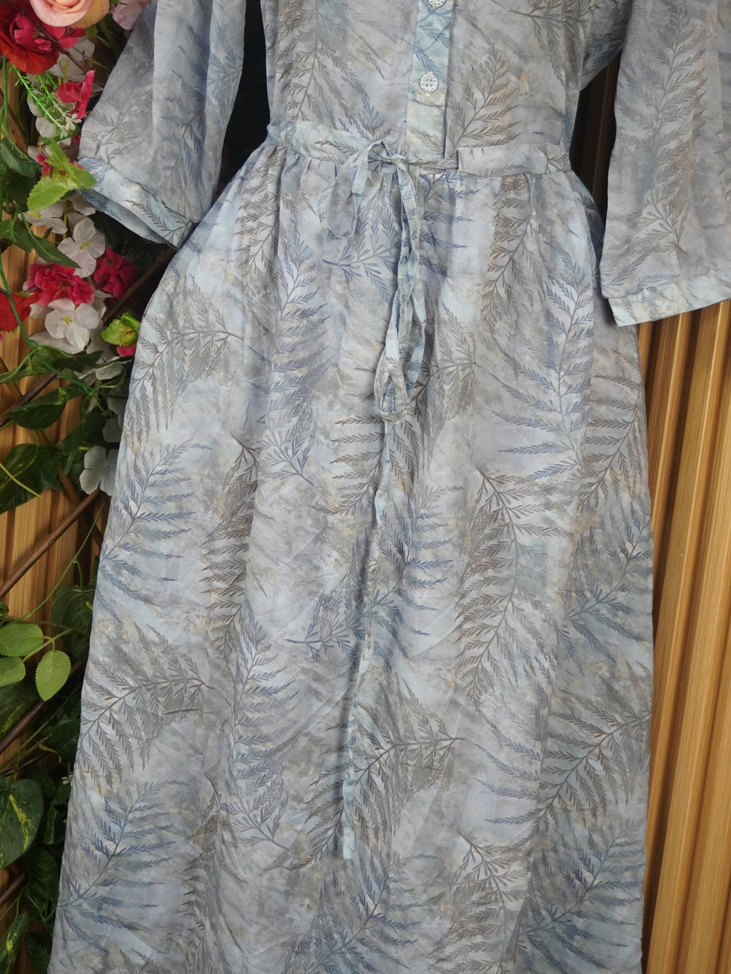 Robe évasée manches longues à col mao ceintrée-L