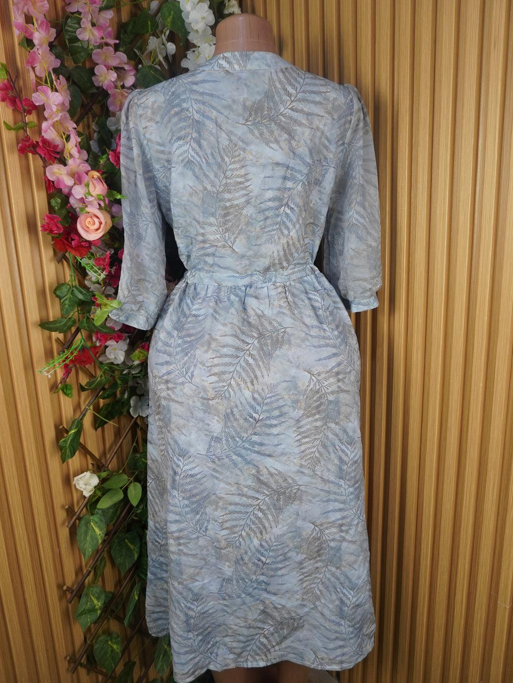 Robe évasée manches longues à col mao ceintrée-L