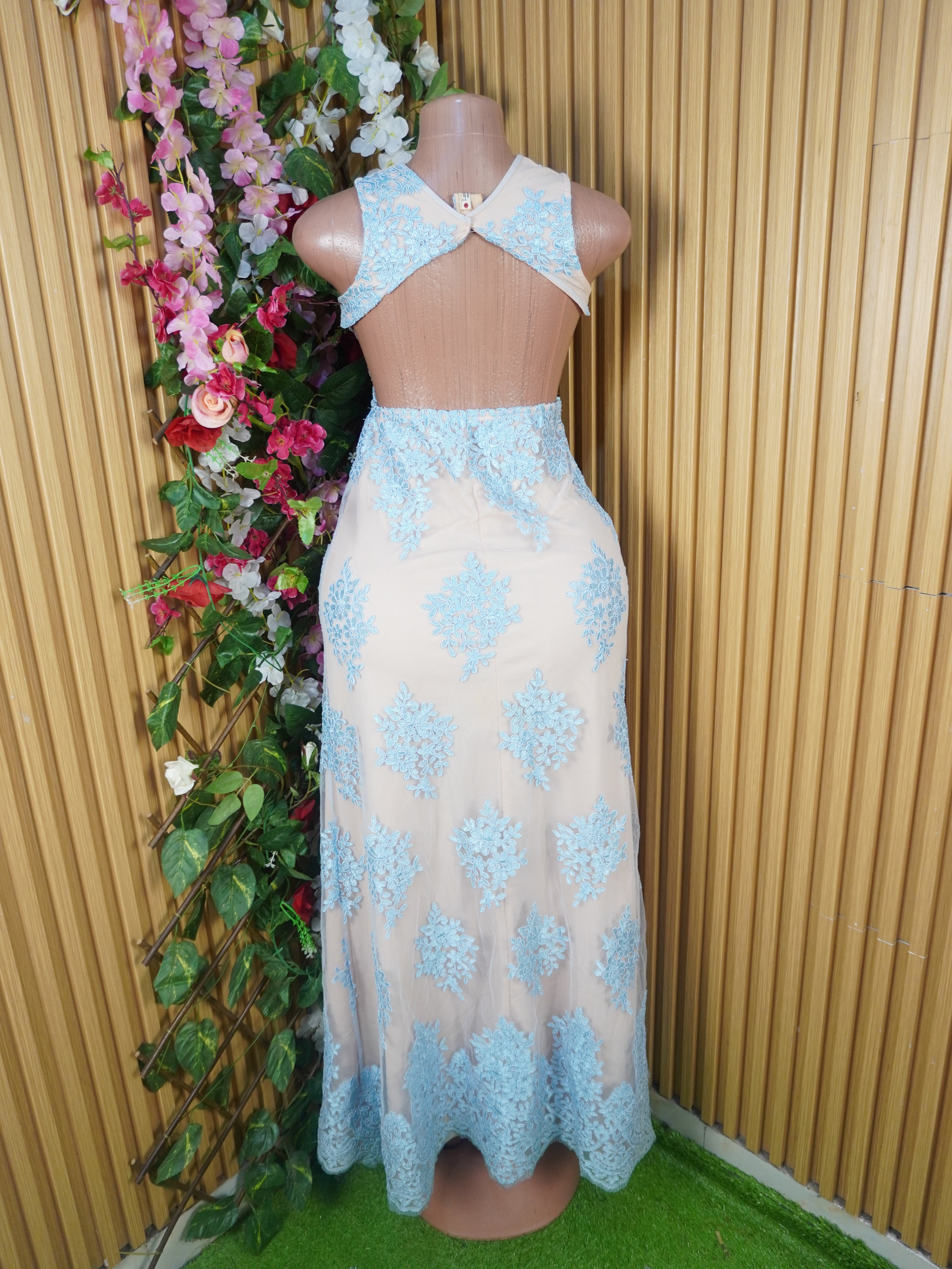 Robe évasée longue sans manches imprimée fleurie-S