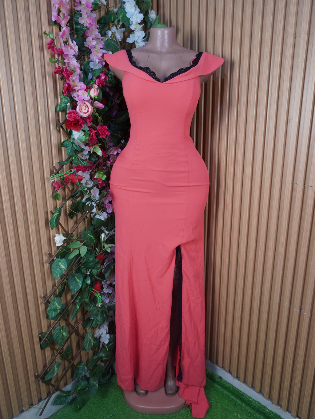 Robe moulante longue sans manches avec fente-M