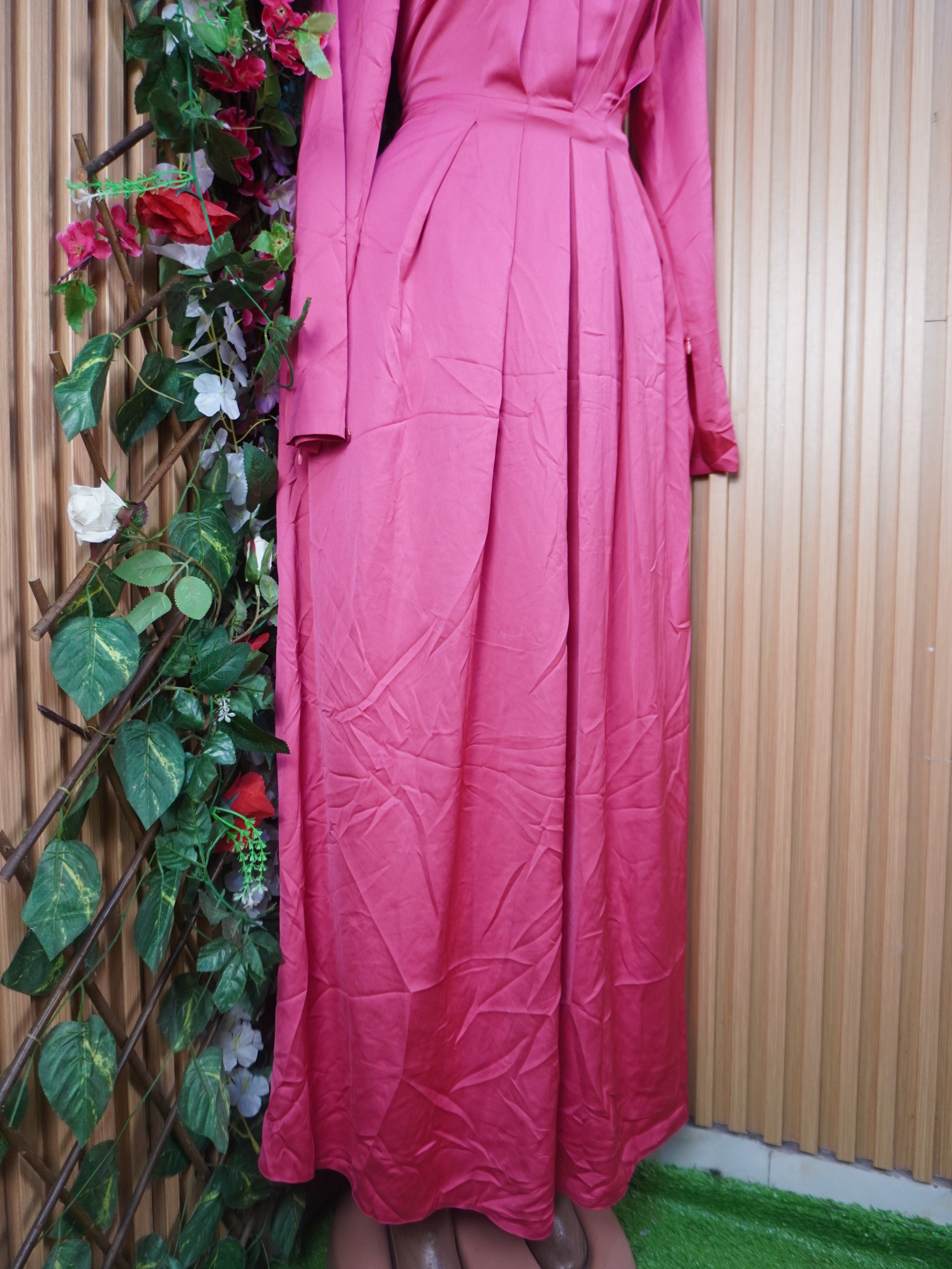 Robe soirée evasée longue manches longues col mao-S