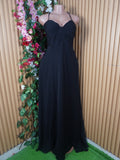 Robe évasée longue à fines bretelles  dos-nu-L