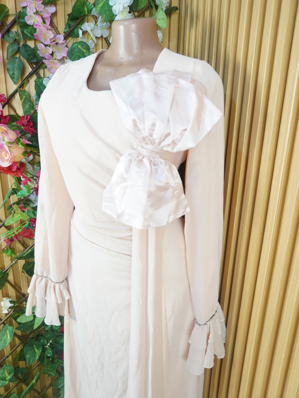 Robe elegante évaseé longue manches longues stylée-M