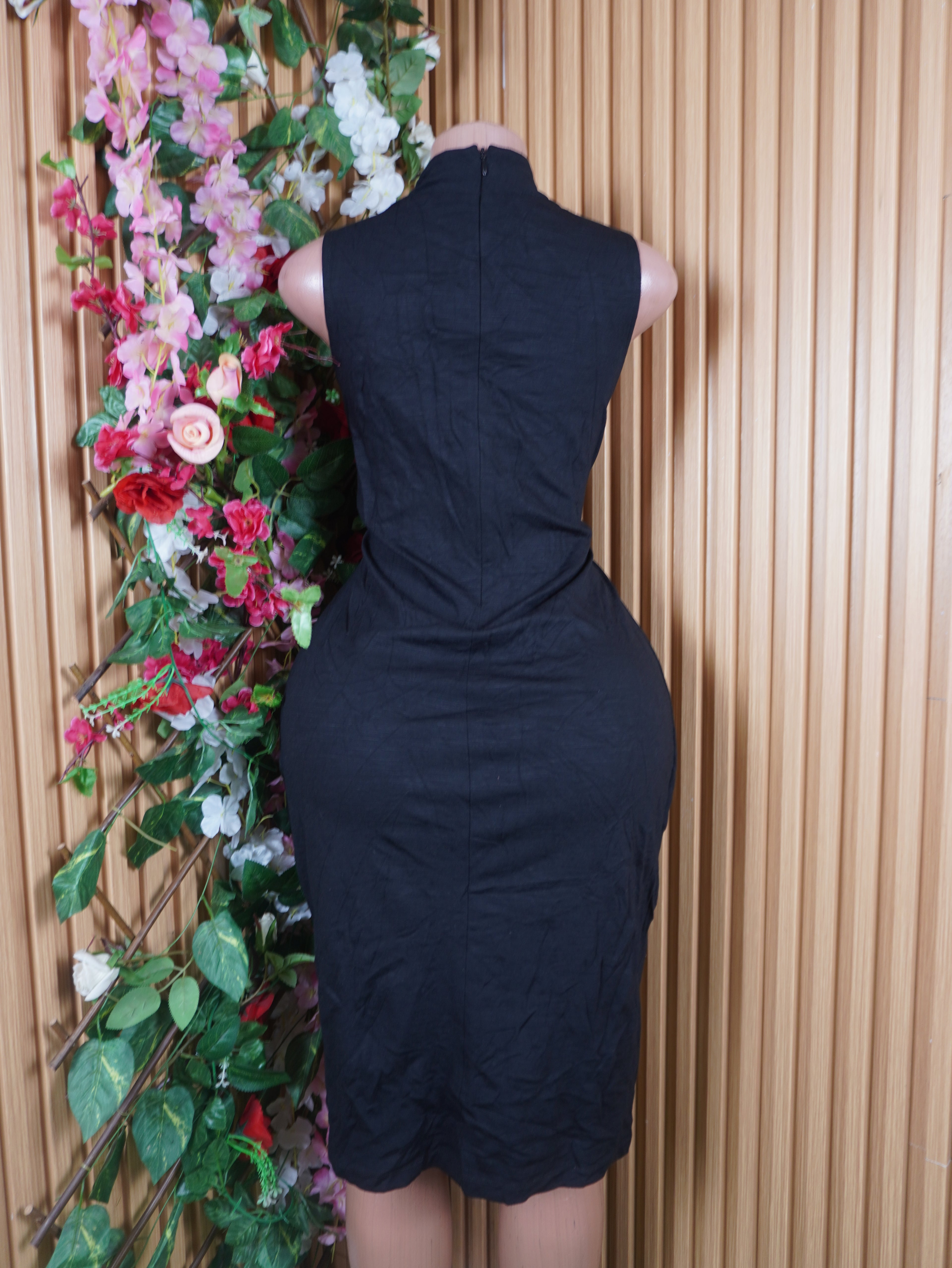 Robe moulante sans manches col mao-XL