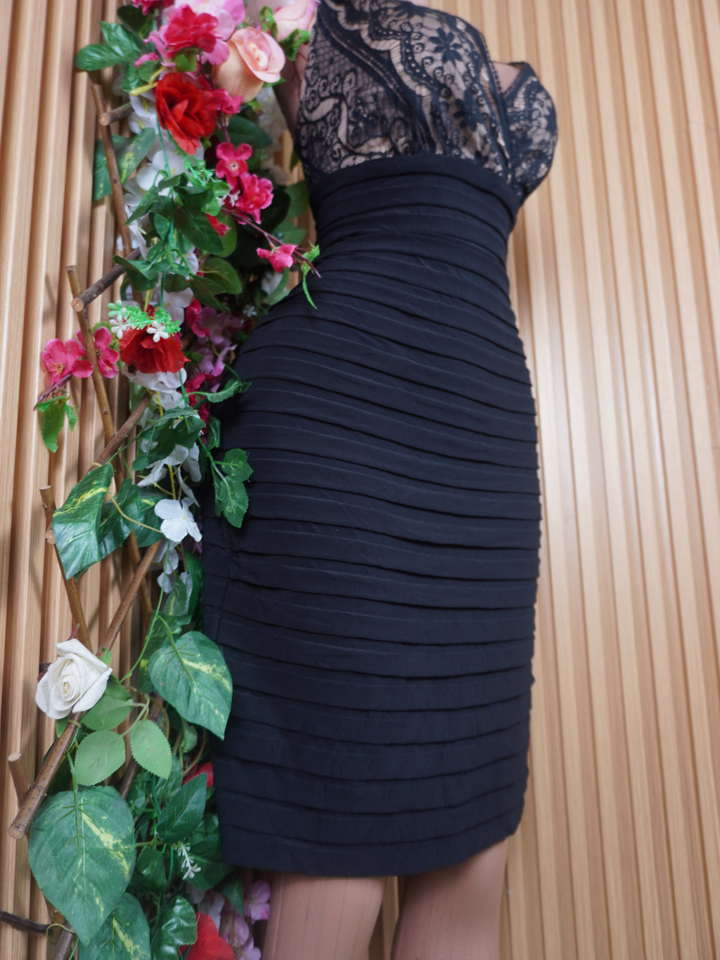 Robe droite sans manches plisée décolletée-L