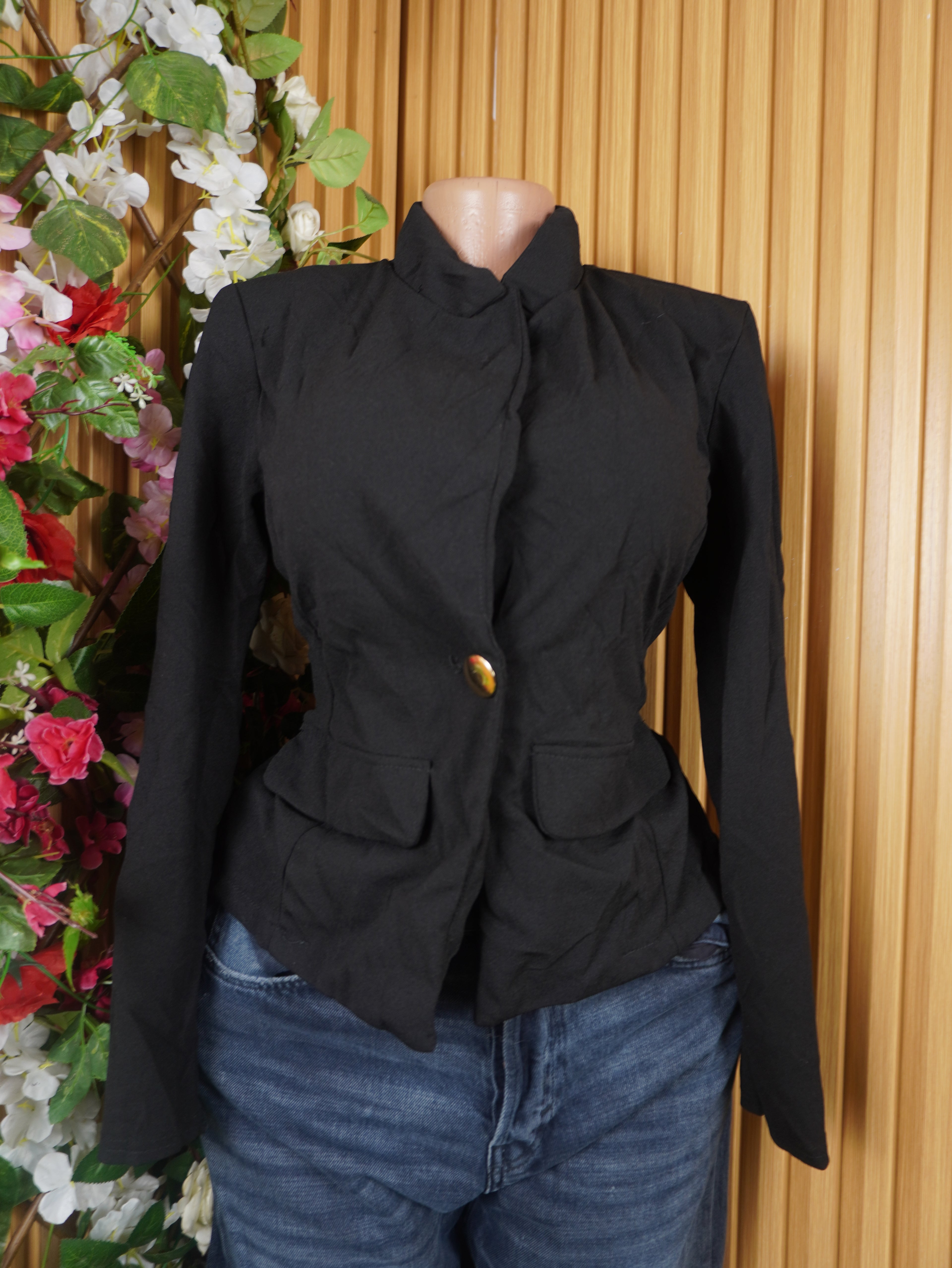 Veste blazer pour femme couleur noir one bouton-S