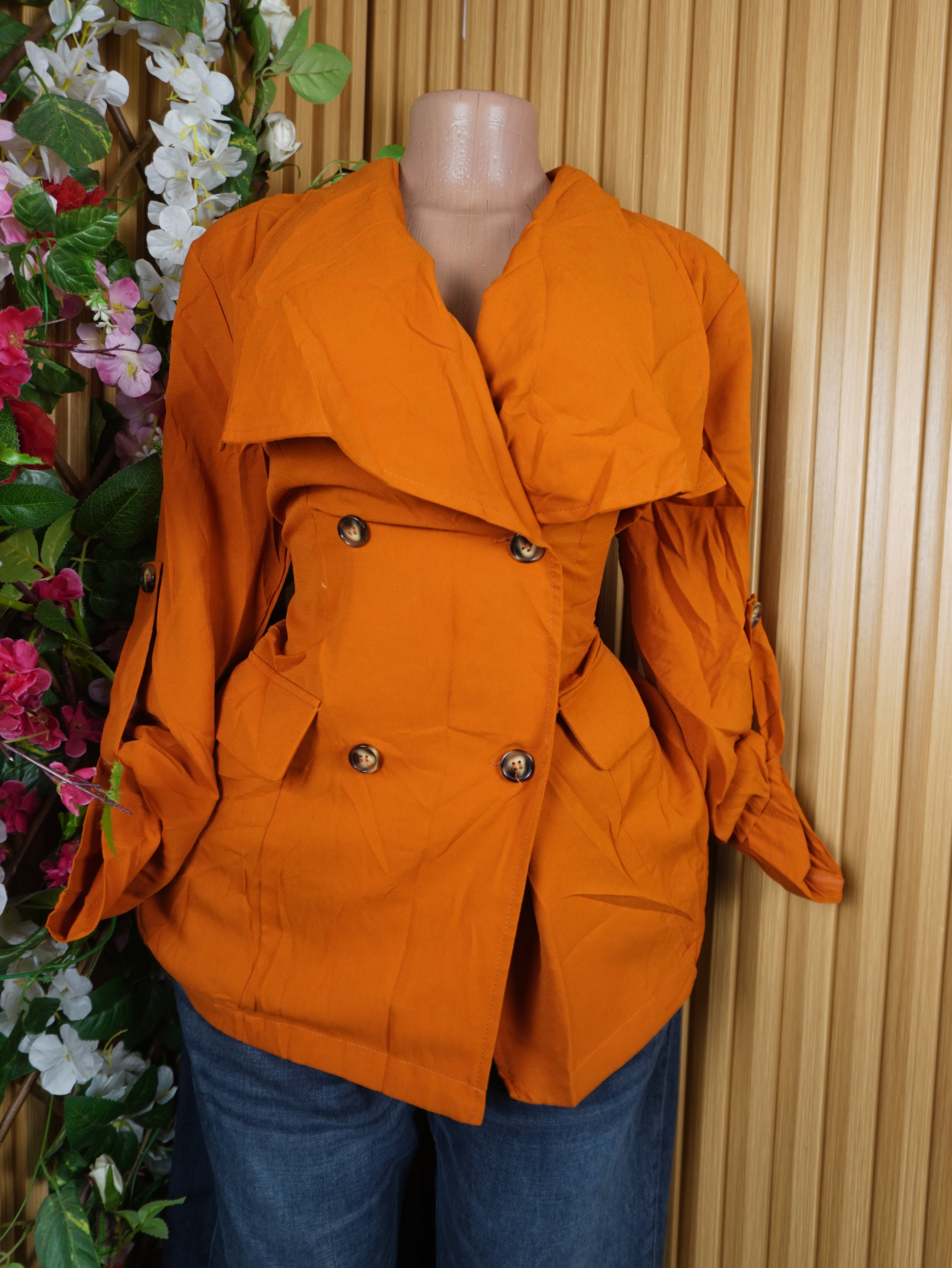 Veste blazer pour femme couleur orange à quatres boutons-S