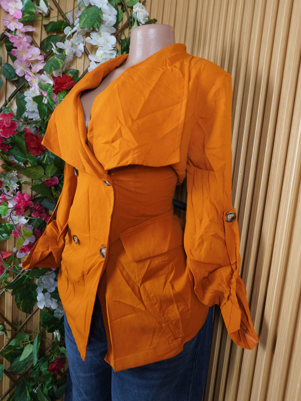 Veste blazer pour femme couleur orange à quatres boutons-S