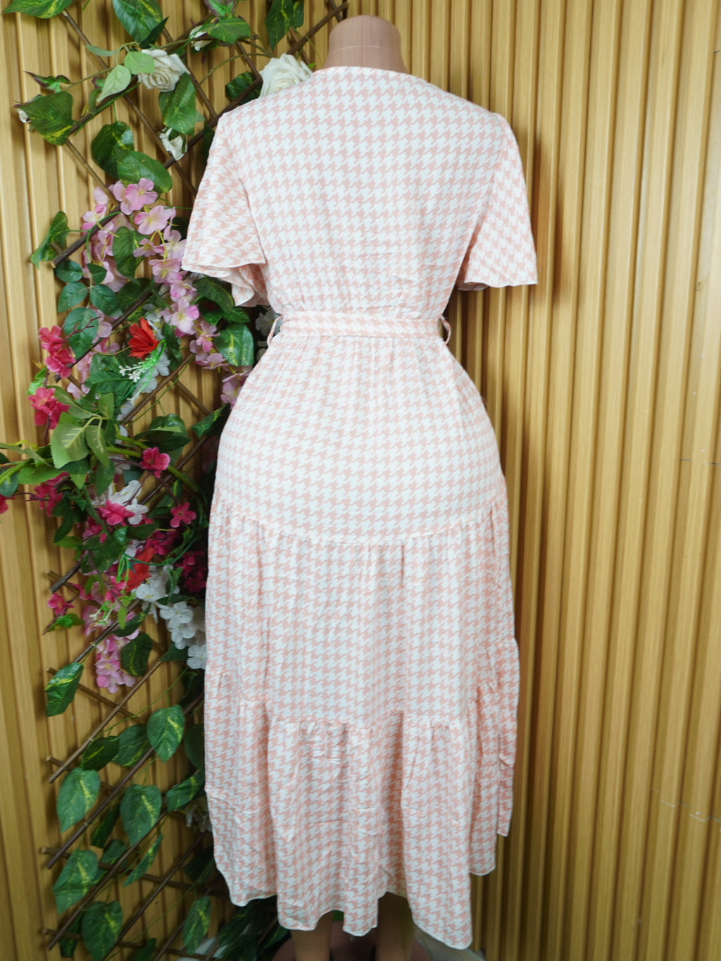 Robe evasée mi-longue manches courtes ceintrée-M