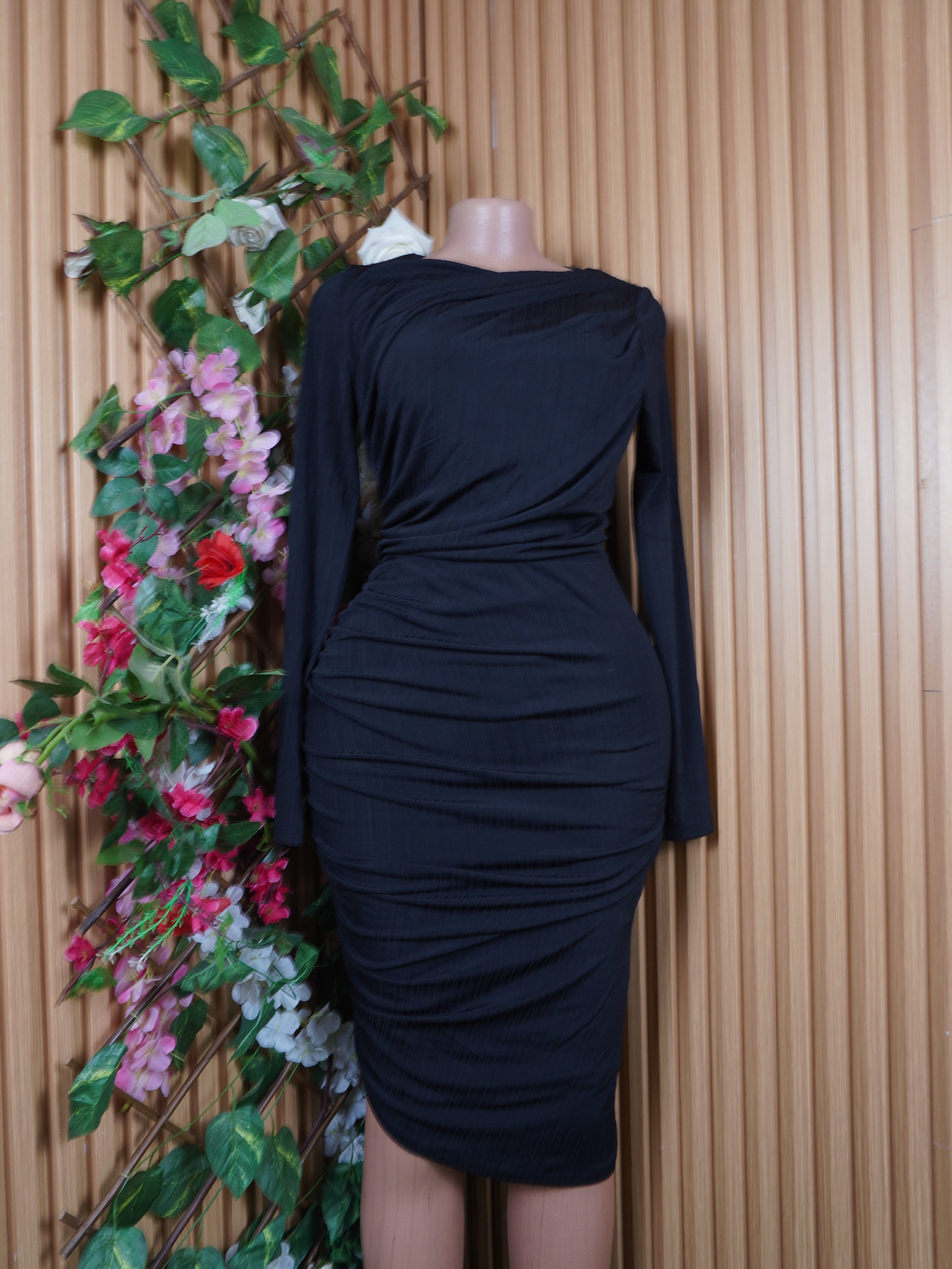Robe moulante slim manches longues décolletée-S