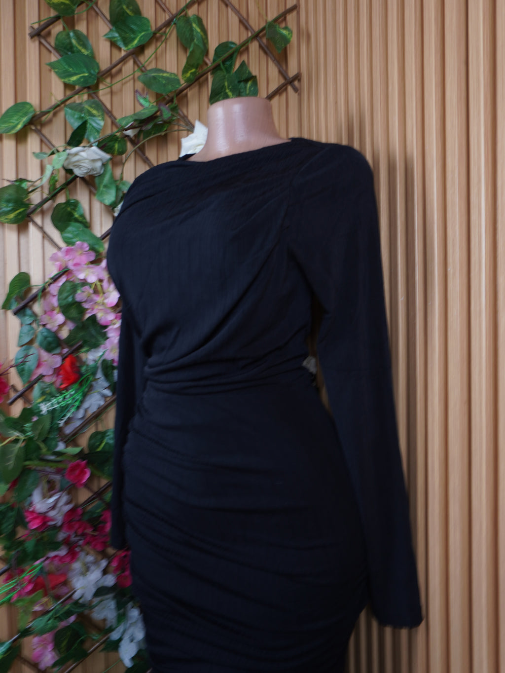 Robe moulante slim manches longues décolletée-S
