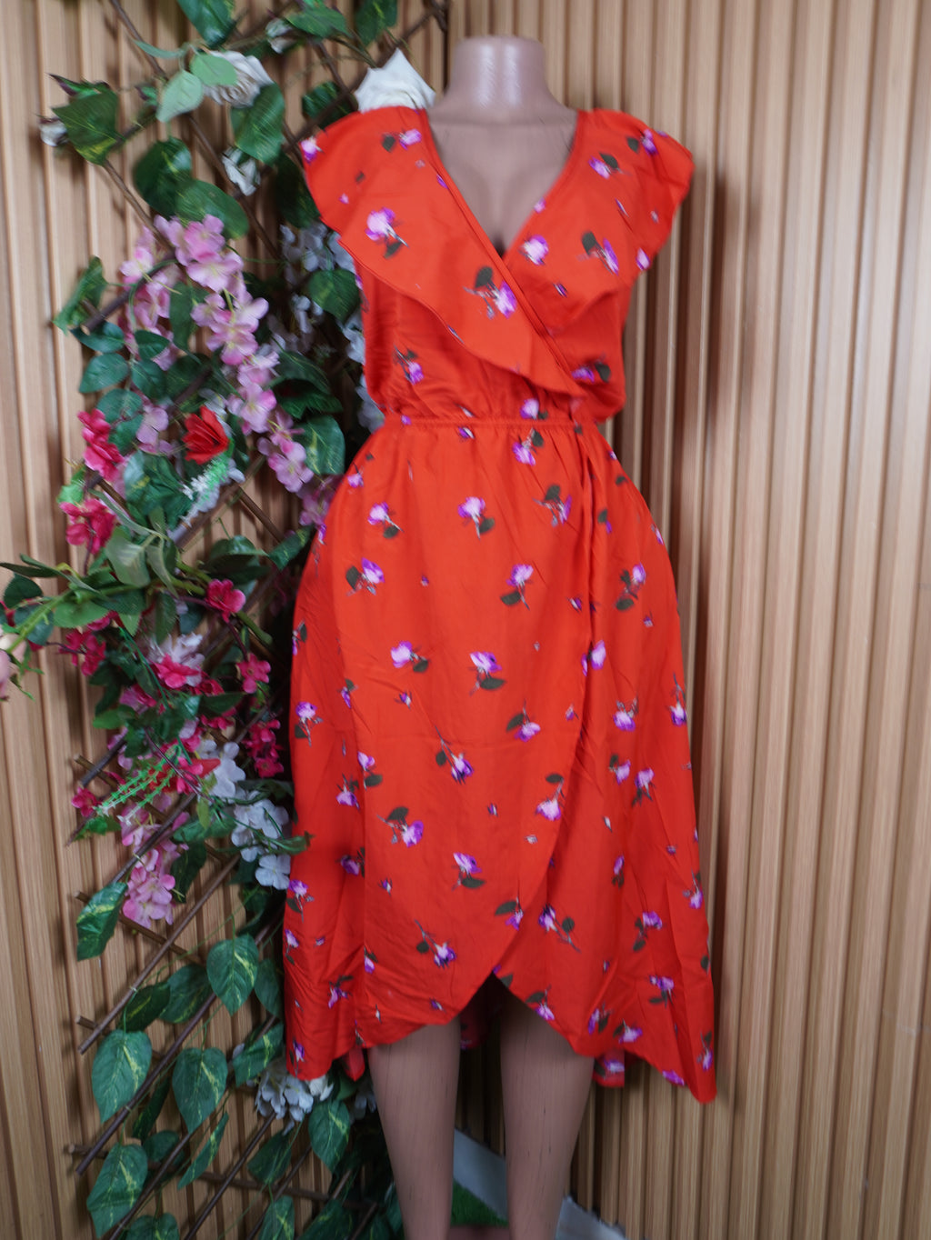 Robe évasée stylée sans manches décolletée-M