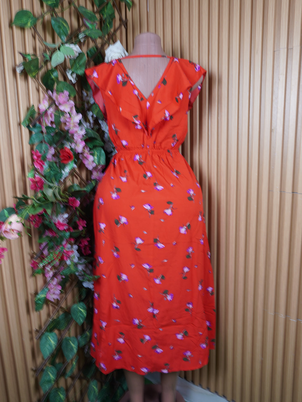 Robe évasée stylée sans manches décolletée-M