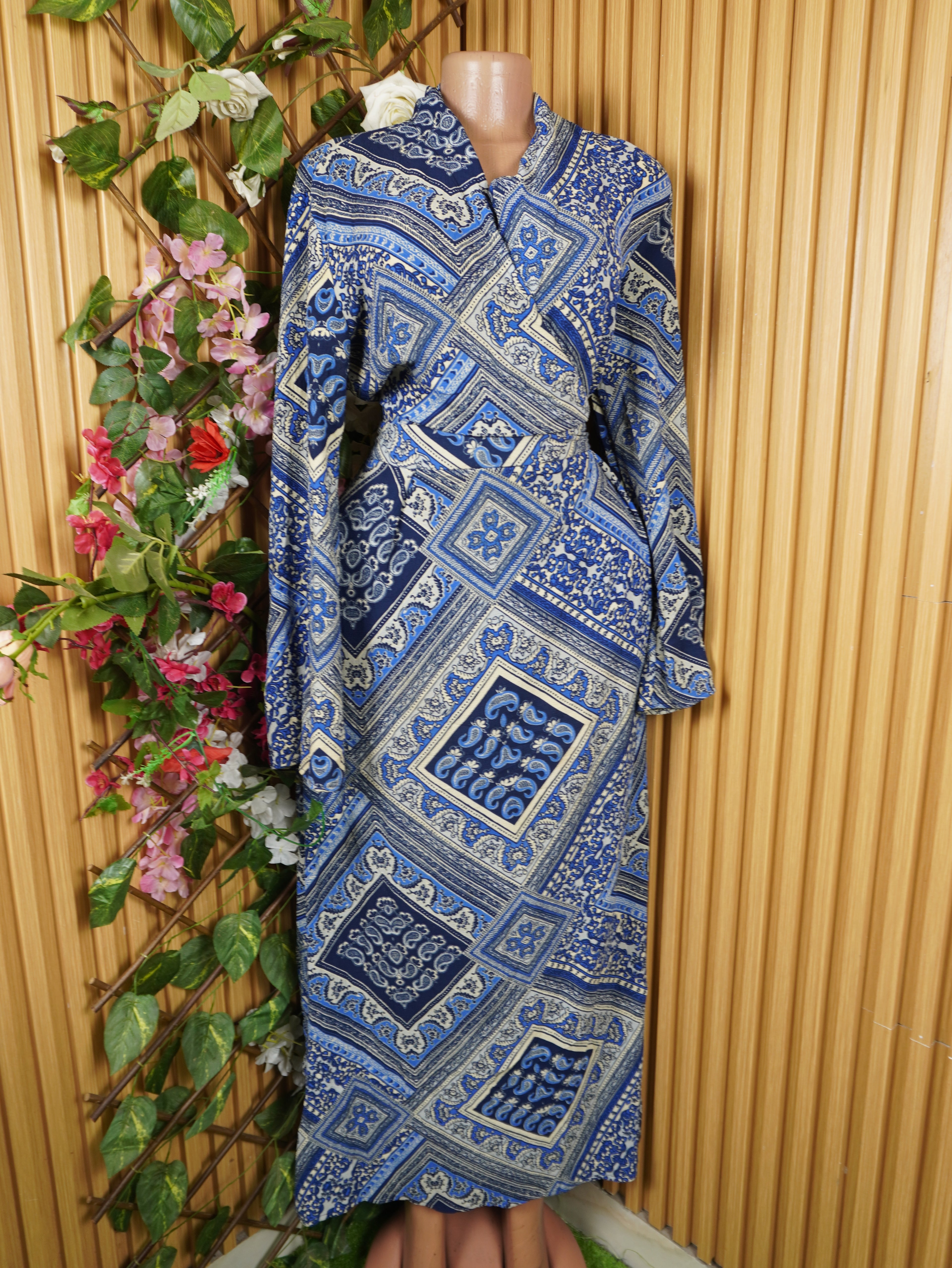 Robe évasée manches longues motif formes géographique-S