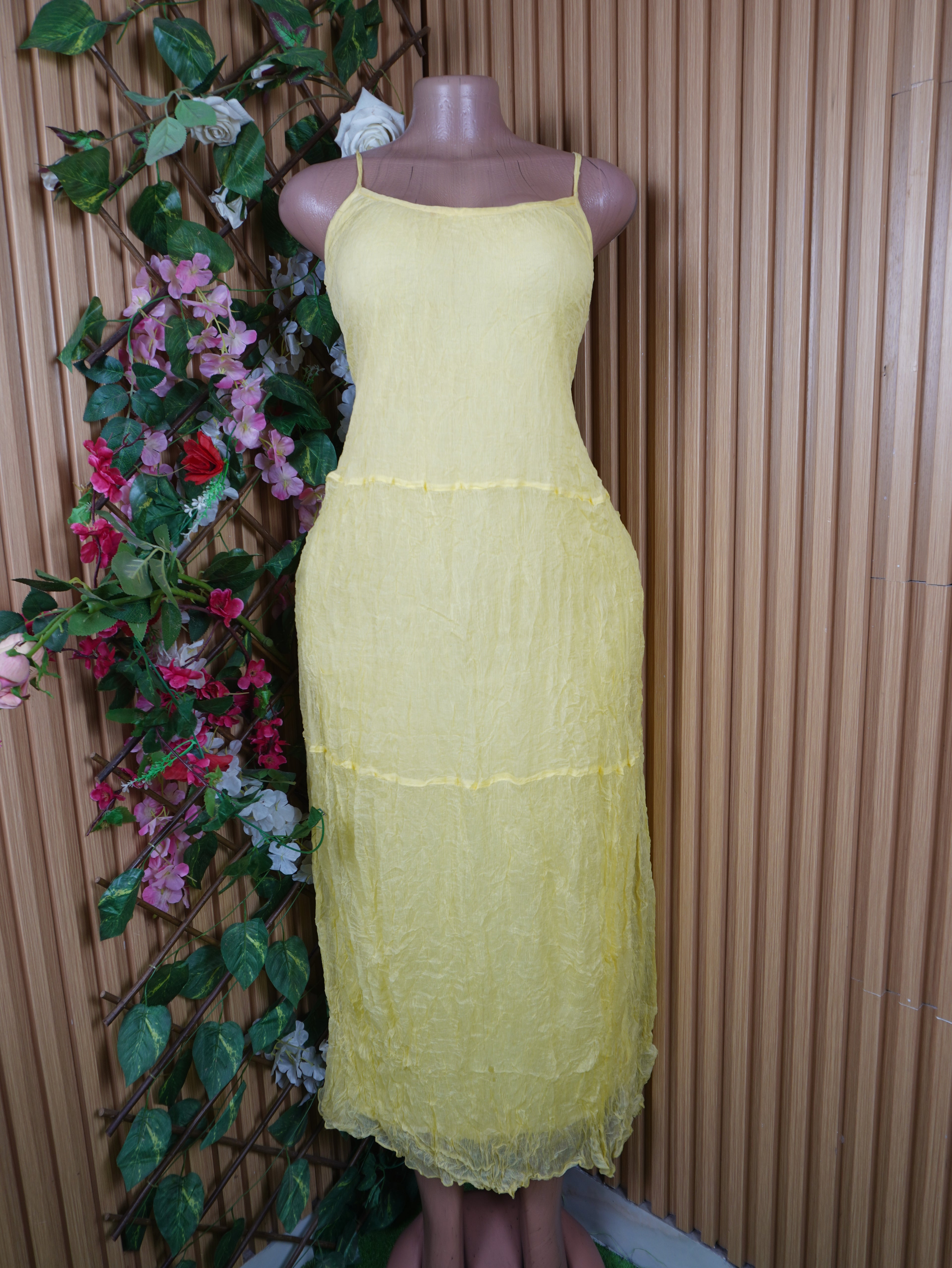 Robe singlet longue à fines bretelles décolletée-S