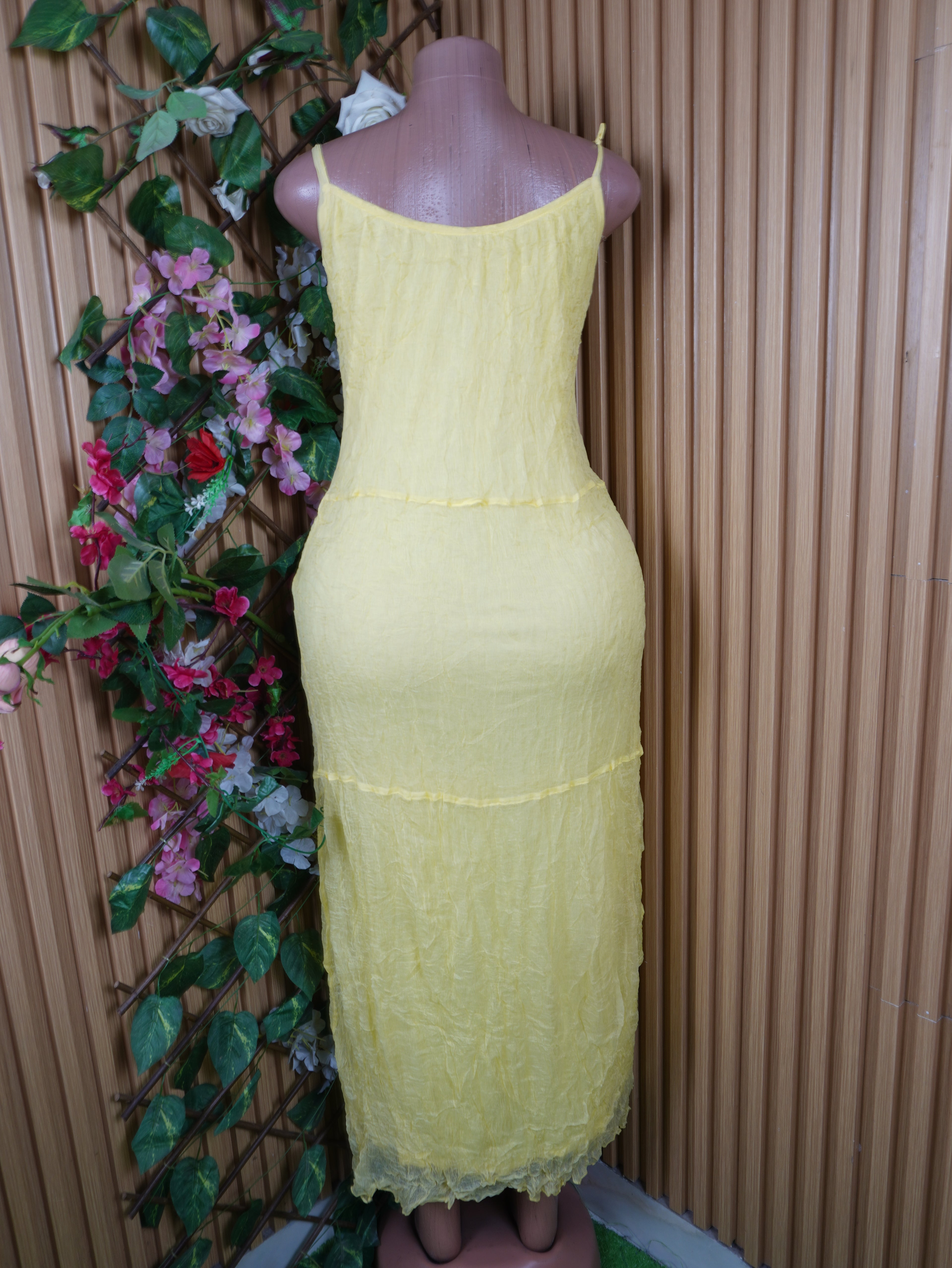 Robe singlet longue à fines bretelles décolletée-S