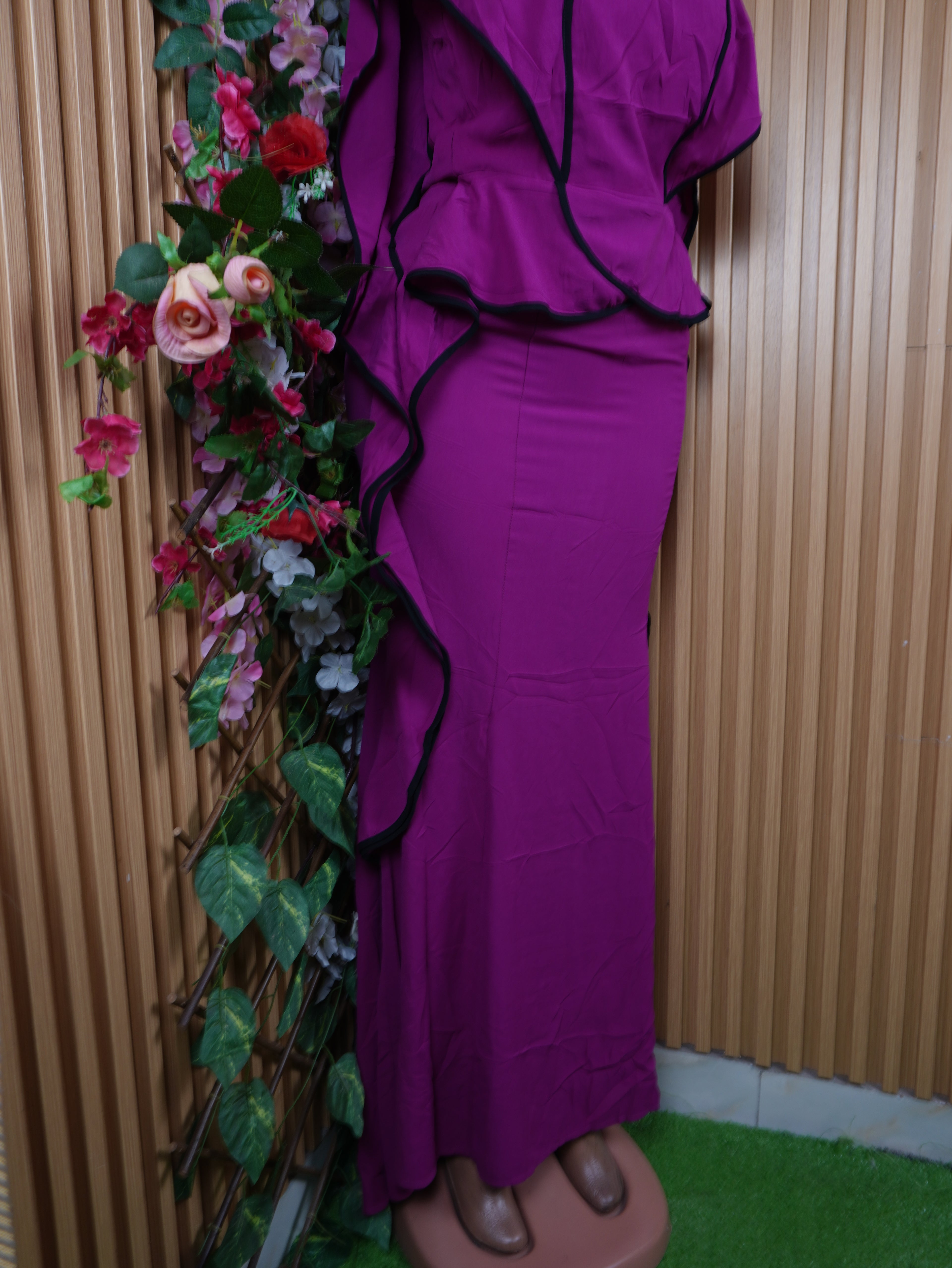 Robe moulante stylée sans manches décolletée-M
