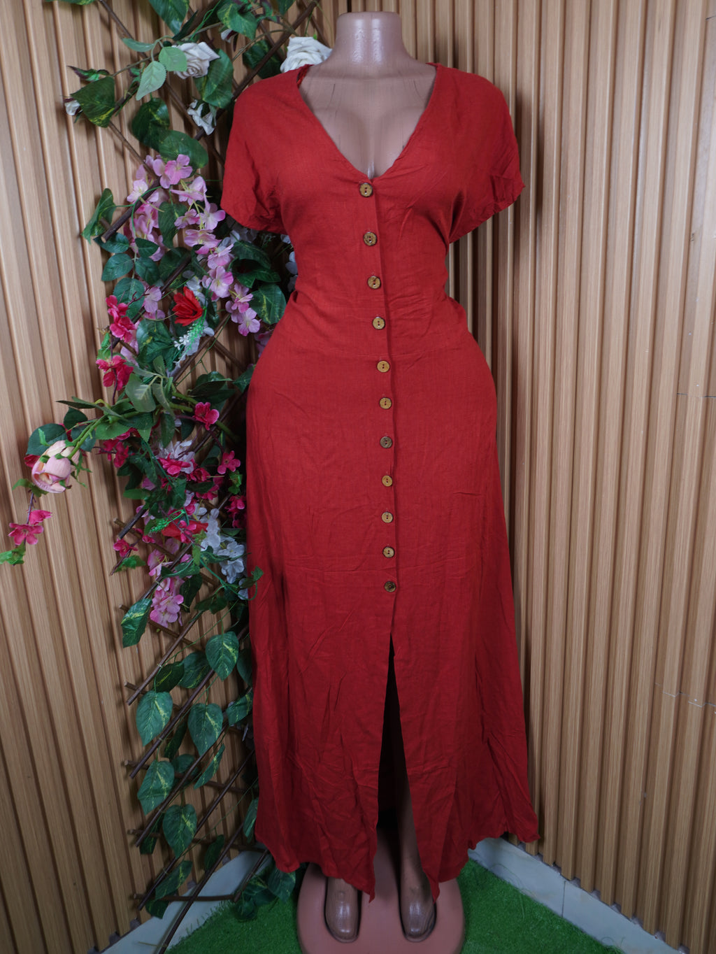 Robe évasée longue manches courtes avec boutons-L
