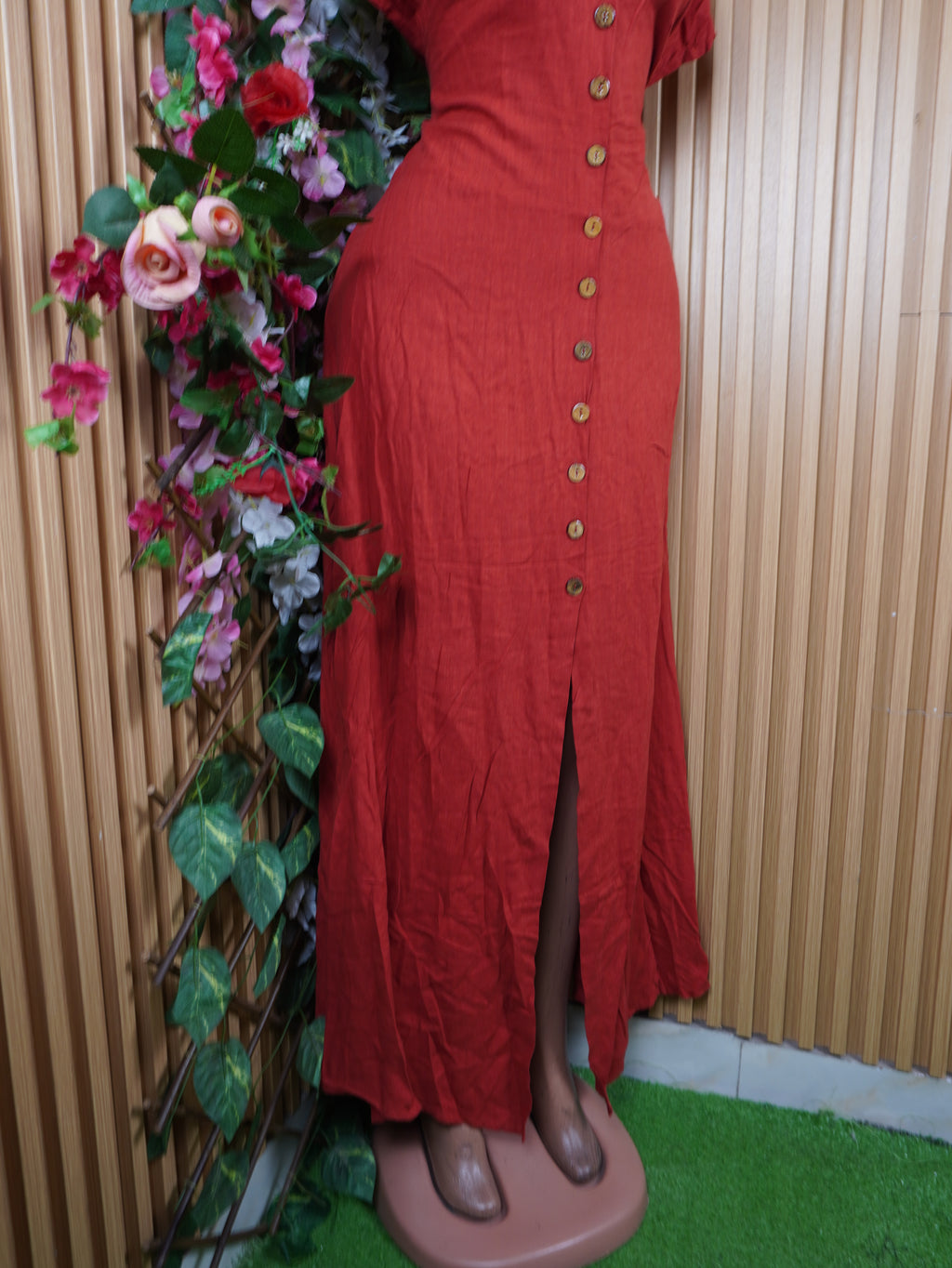 Robe évasée longue manches courtes avec boutons-L