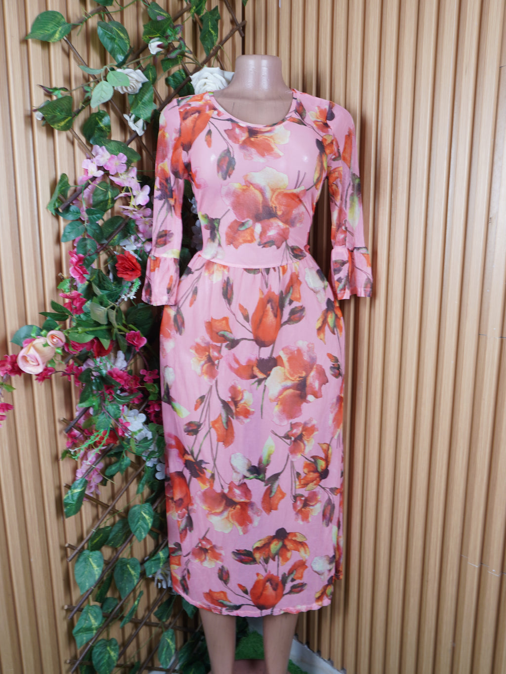 Robe evasée manches 3/4 imprimée fleurie décolletée-S