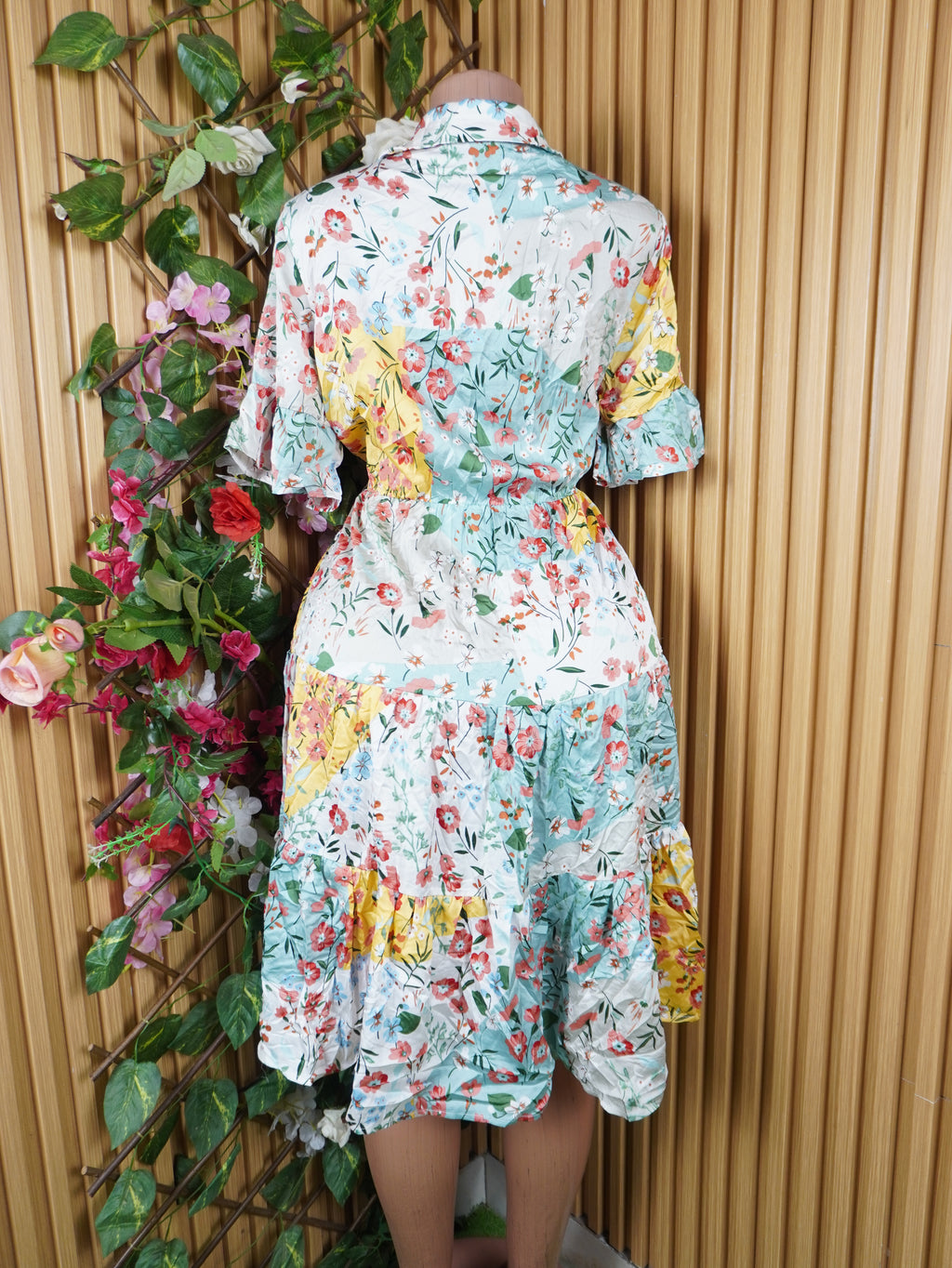Robe évasée manches courtes imprimée fleurie décolletée-L