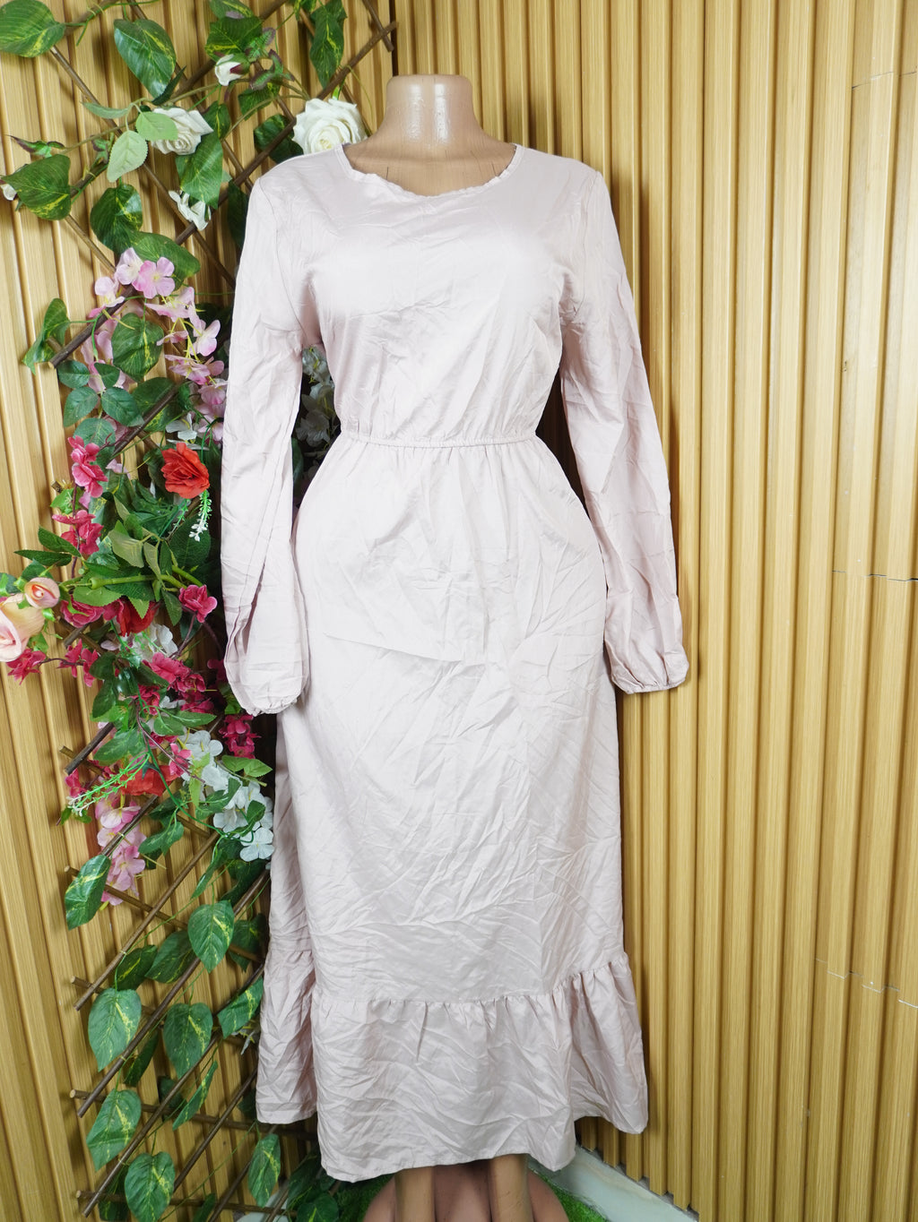 Robe évasée longue manches longues décolletée-L