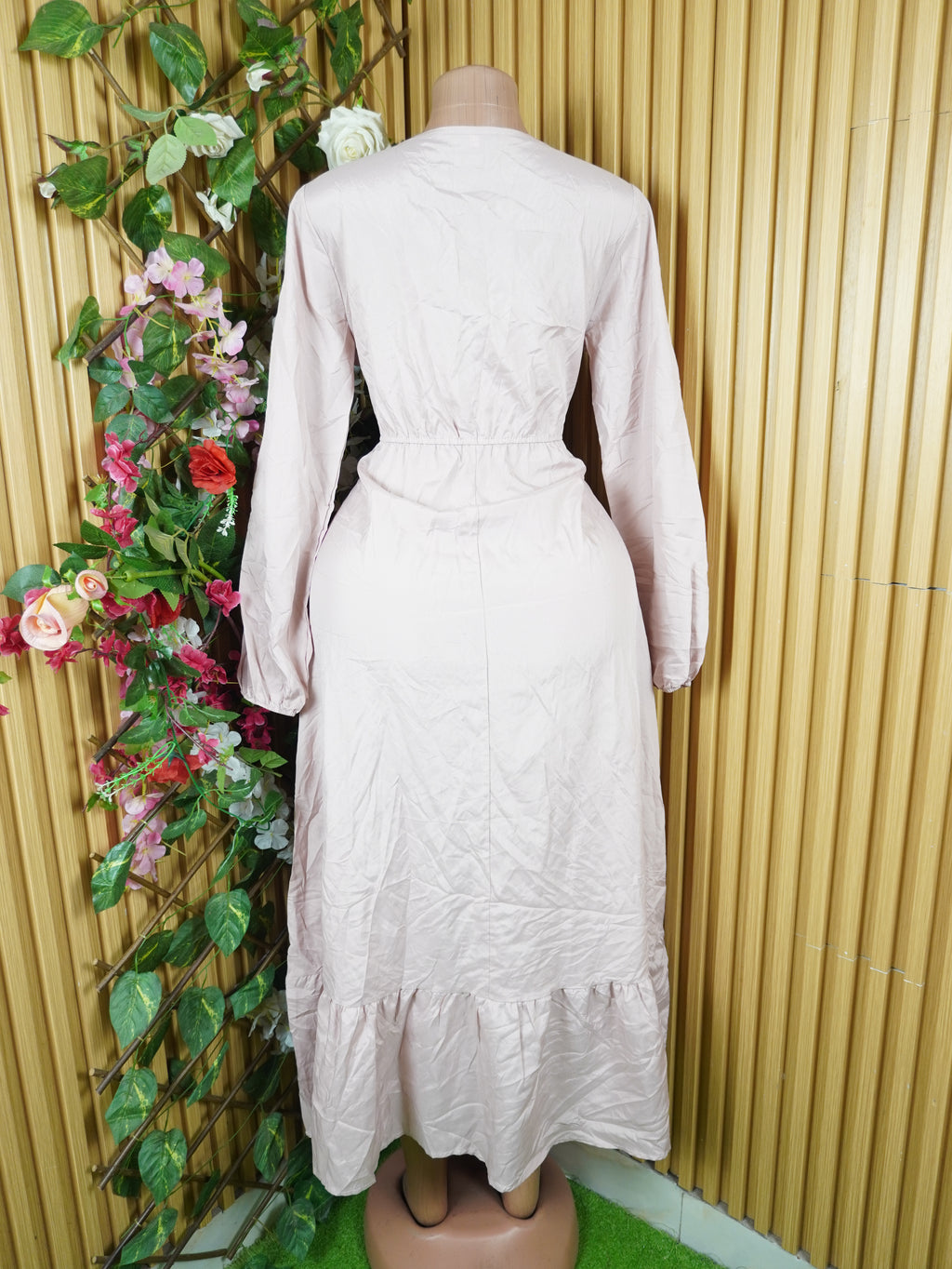 Robe évasée longue manches longues décolletée-L