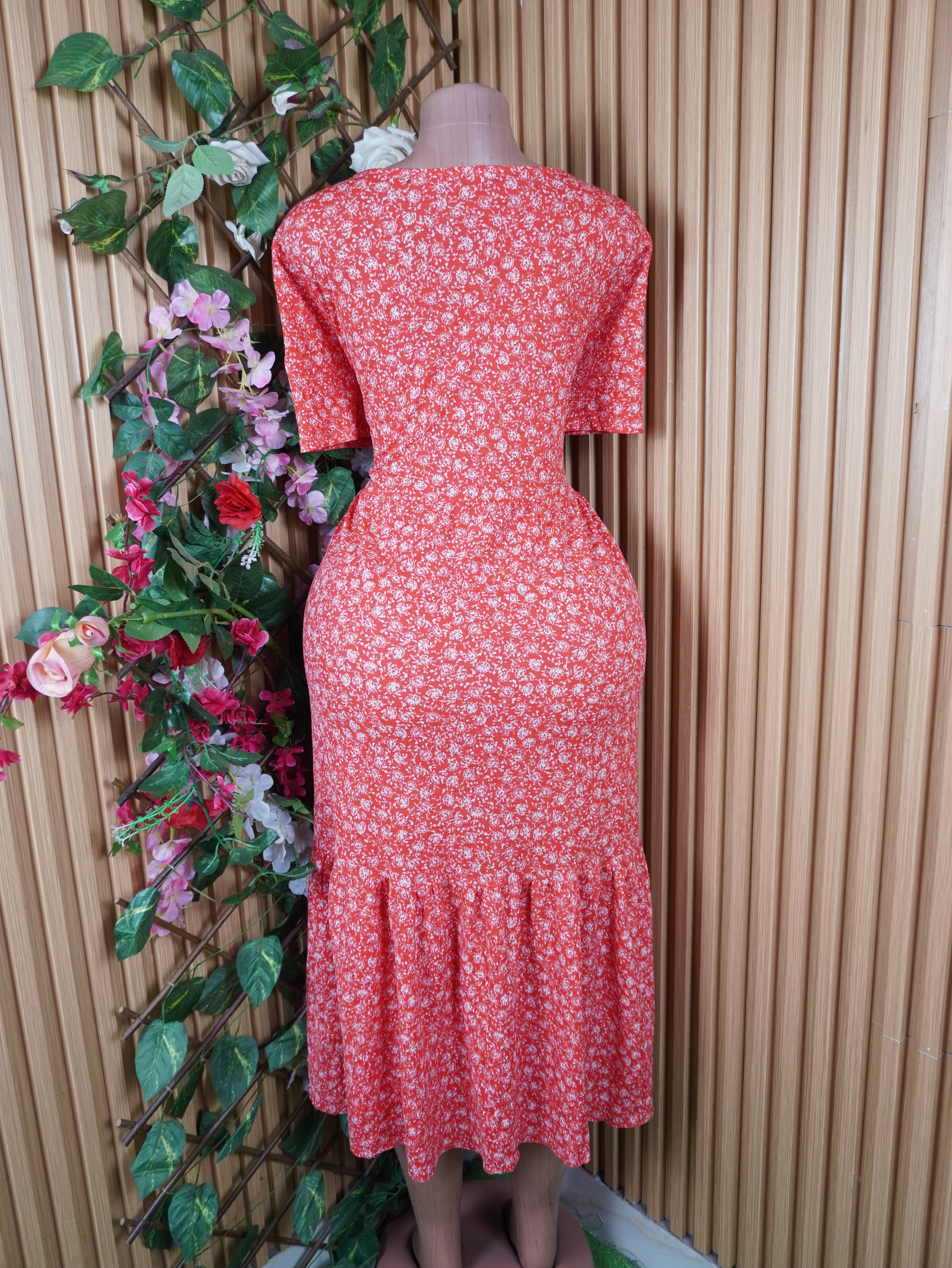 Robe évasée longue manches courtes bas plissée-L