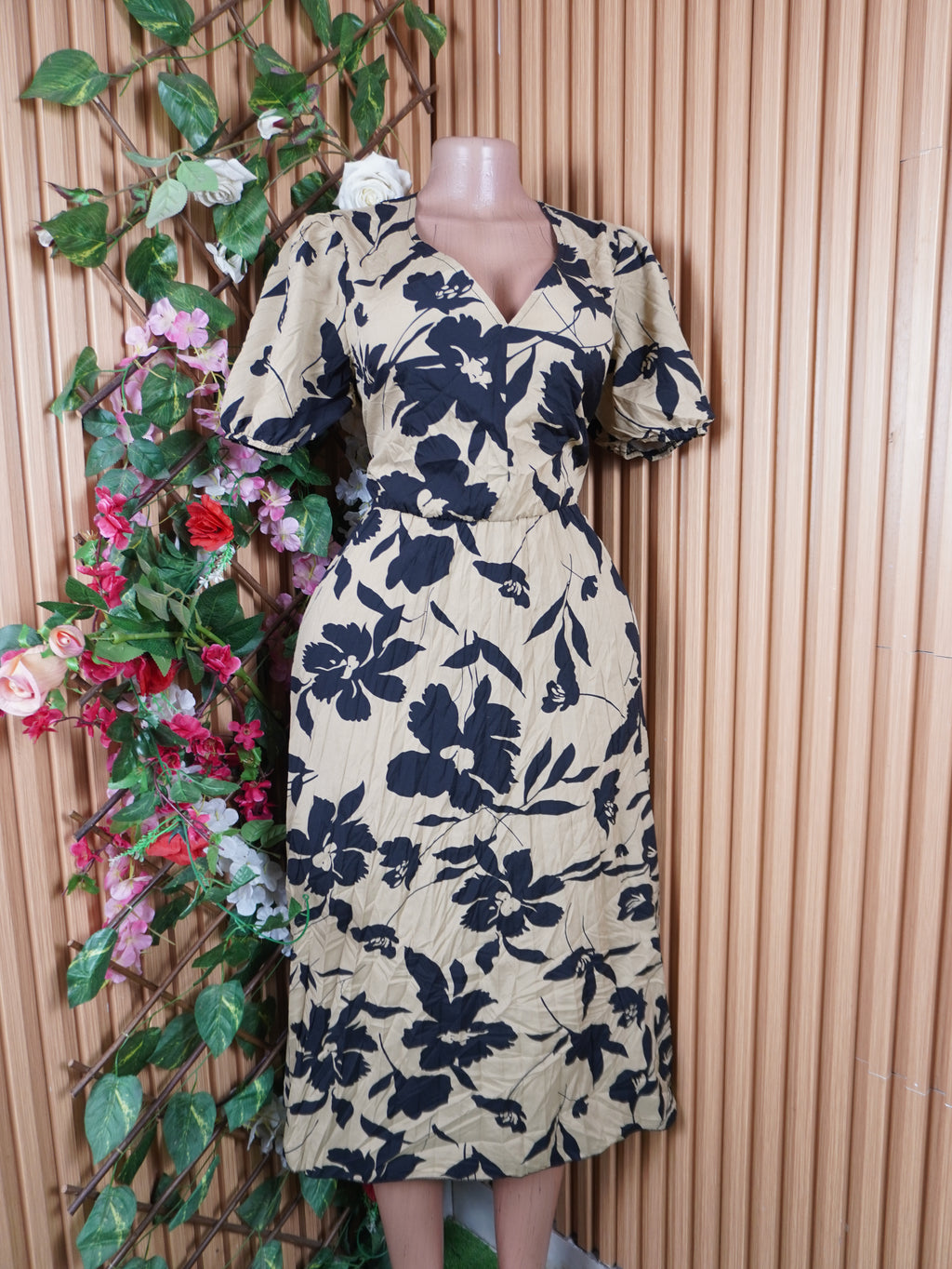 Robe évasée manches courtes imprimée fleurie décolletée-M