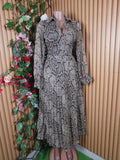 Robe évasée longue manches longues motif python-S