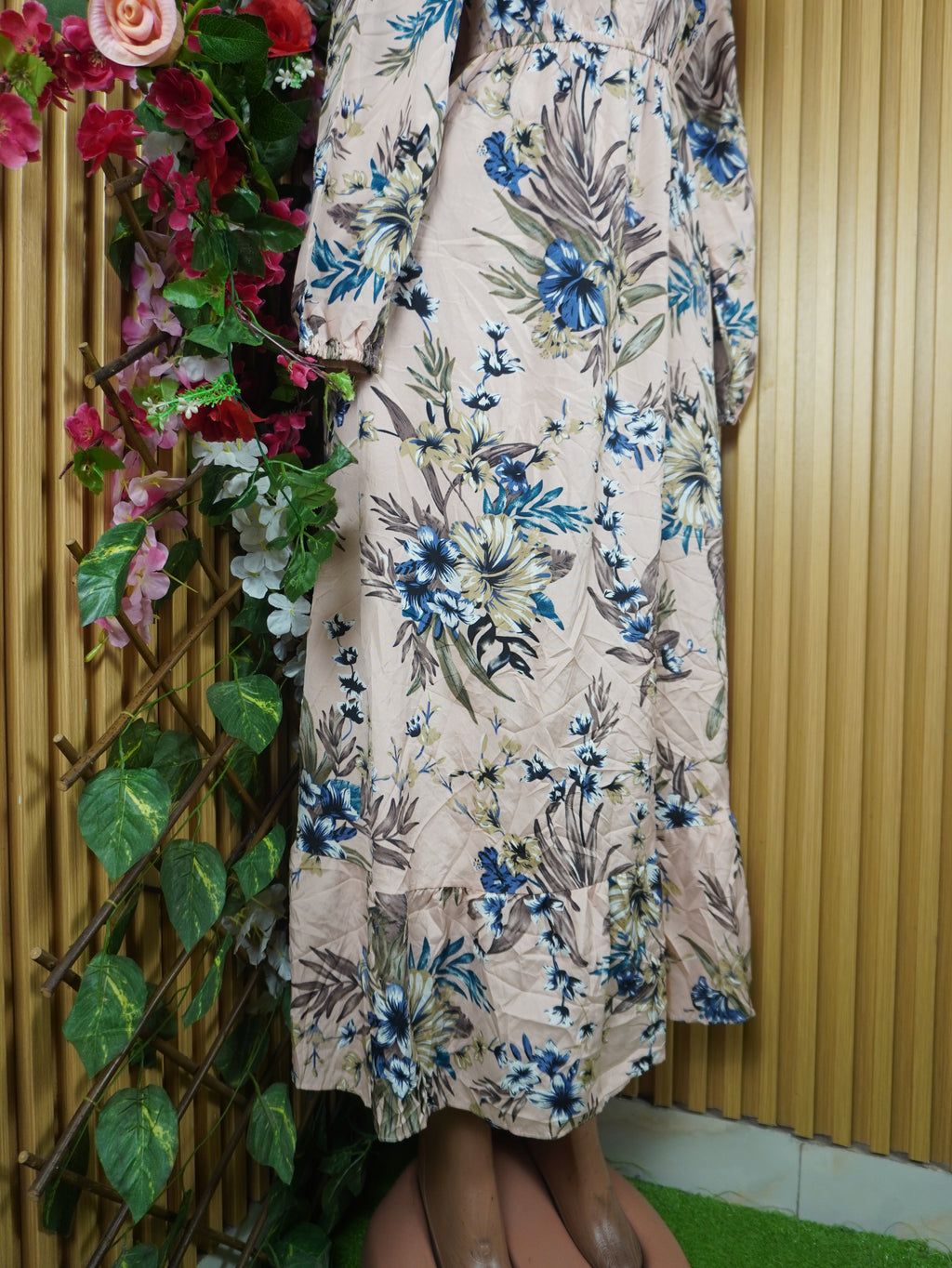Robe évasée longue manches longues motif fleurie-L