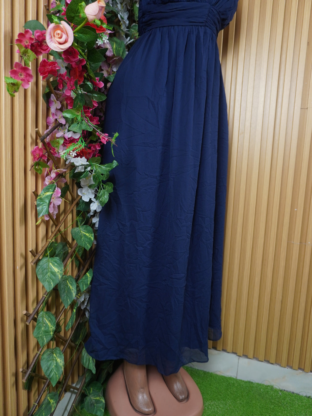 Robe évasée longue sans manches décolletée-L