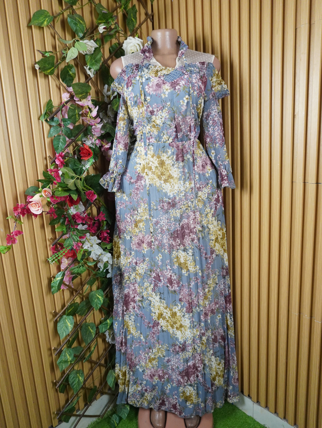 Robe évasée moulante longue manches longues-M