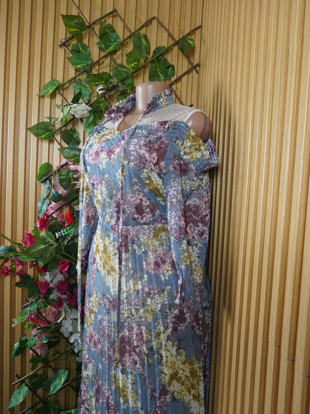 Robe évasée moulante longue manches longues-M