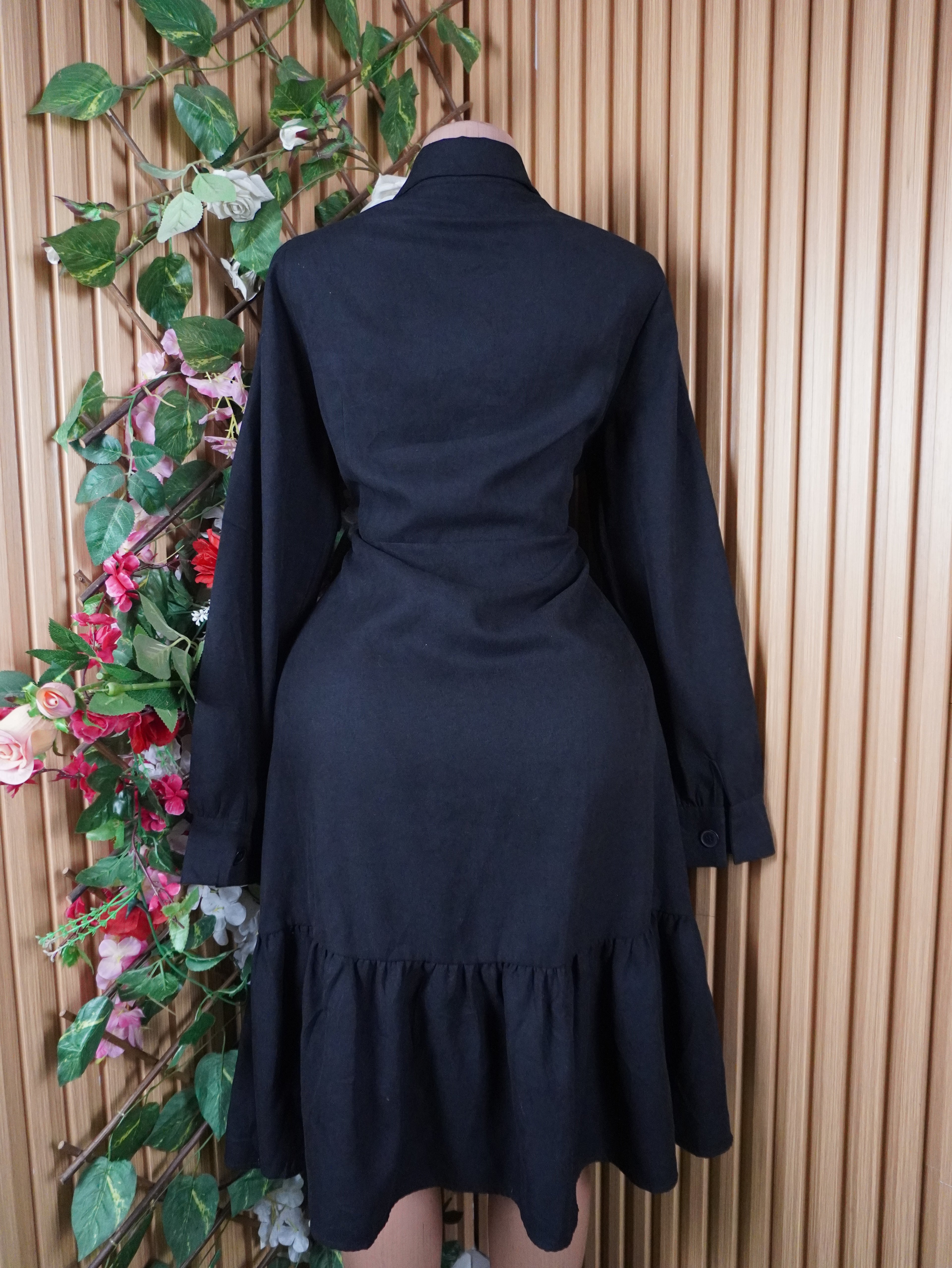 Robe évasée manches longues col chemise avec boutons-L