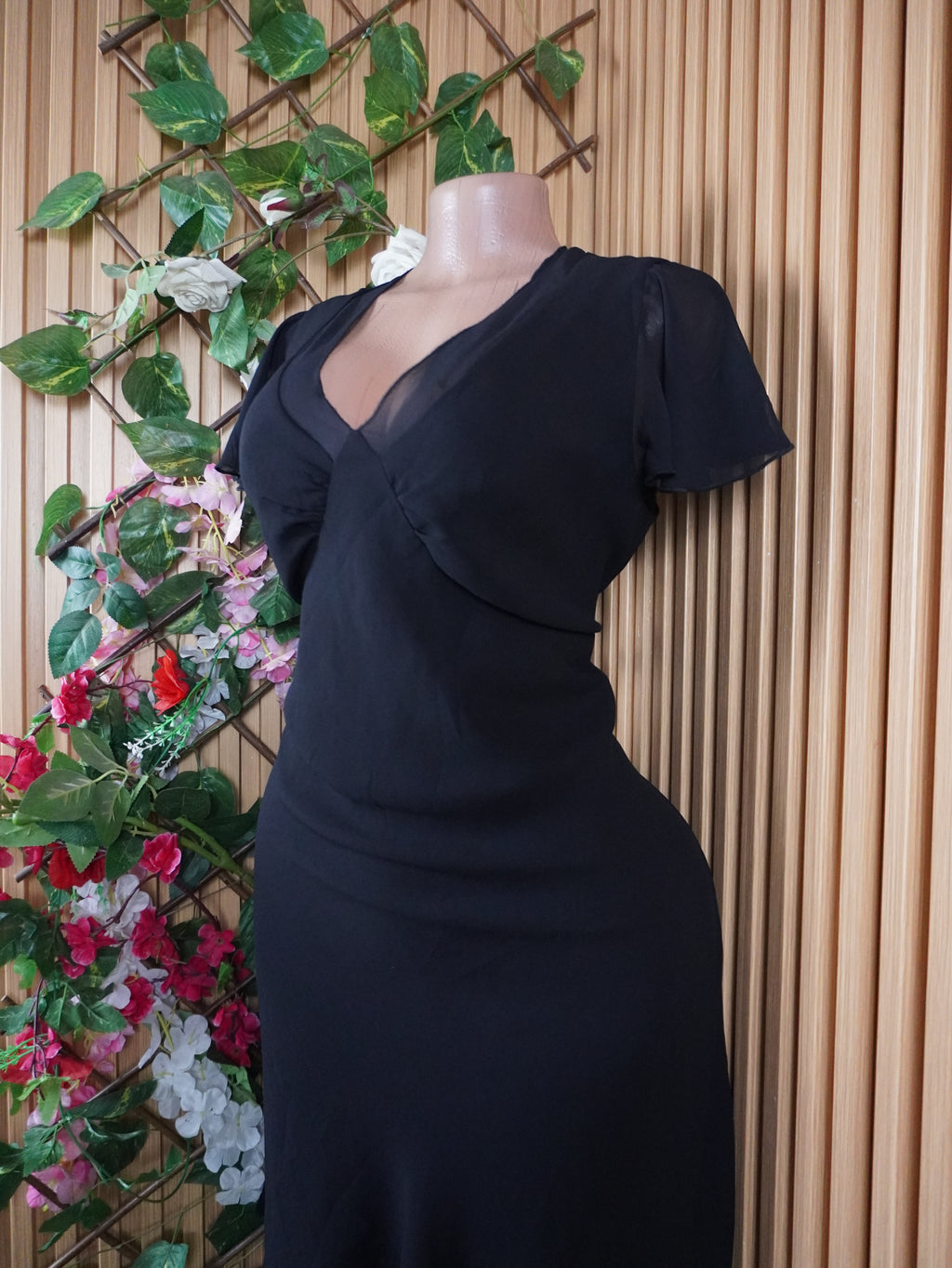 Robe évasée manches courtes décolletée-M