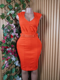 Robe moulante slim sans manches ceintrée-S