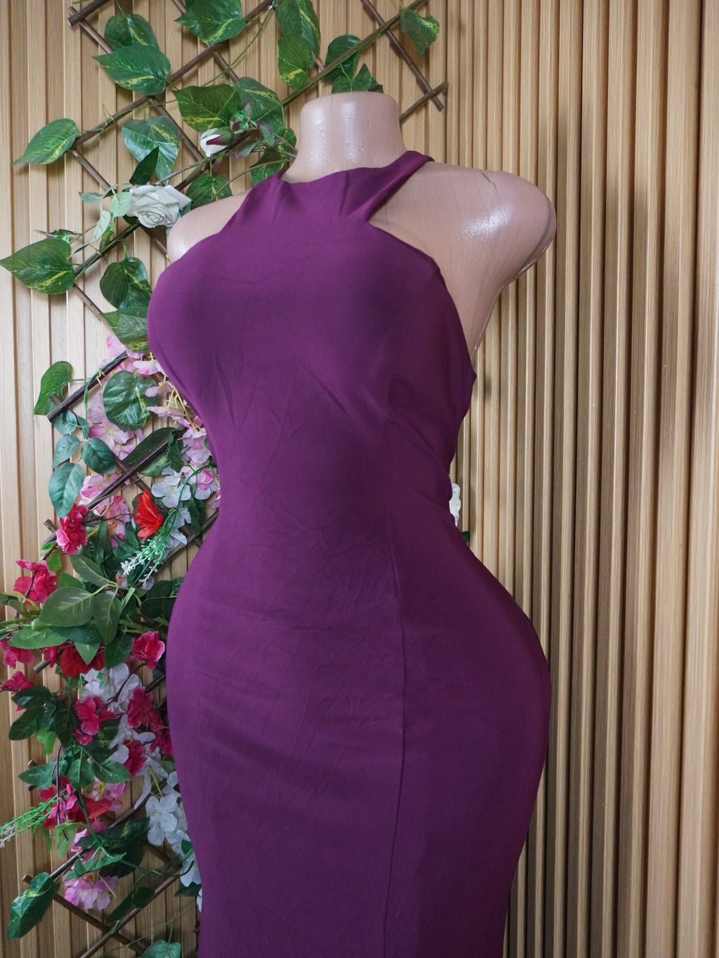 Robe moulante longue sans manches-M