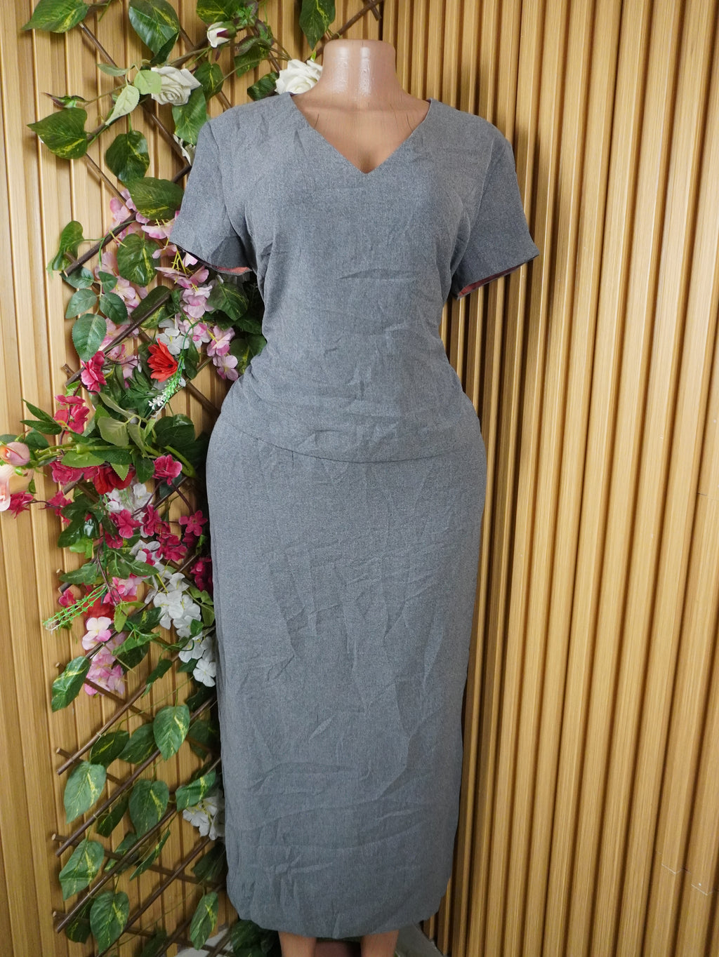 Robe moulante longue manches courtes décolletée-M