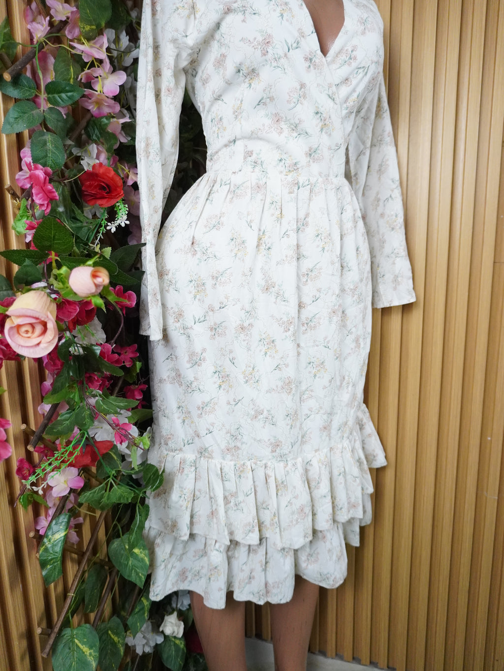 Robe évasée manches longues bas plisée décolletée-S