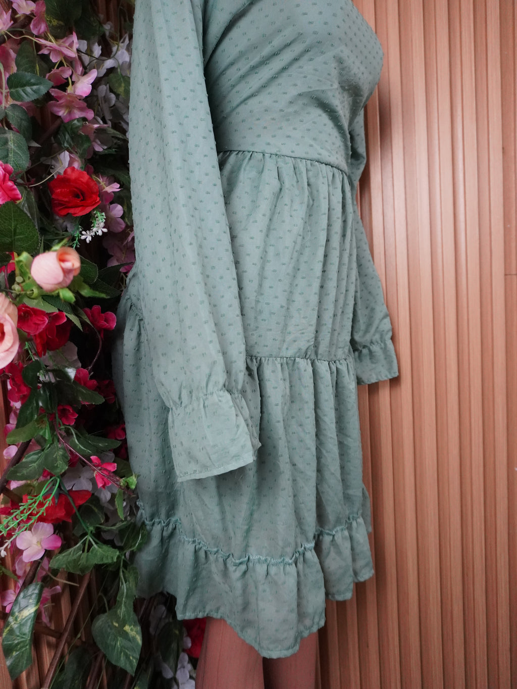 Robe évasée longue manches longues décollétée-L